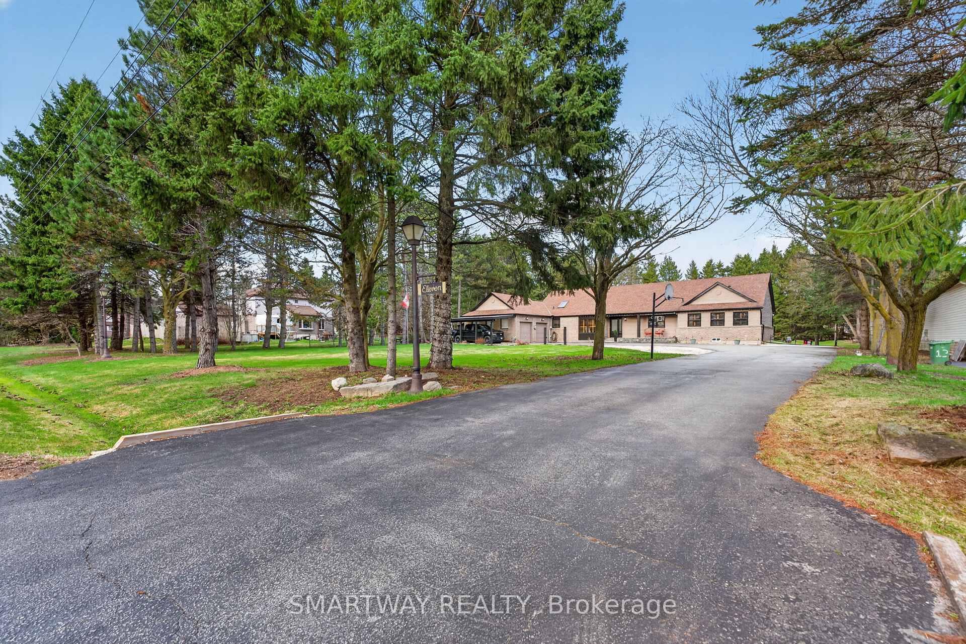 11 Meadow Drive, Caledon, ON L7K 1A2