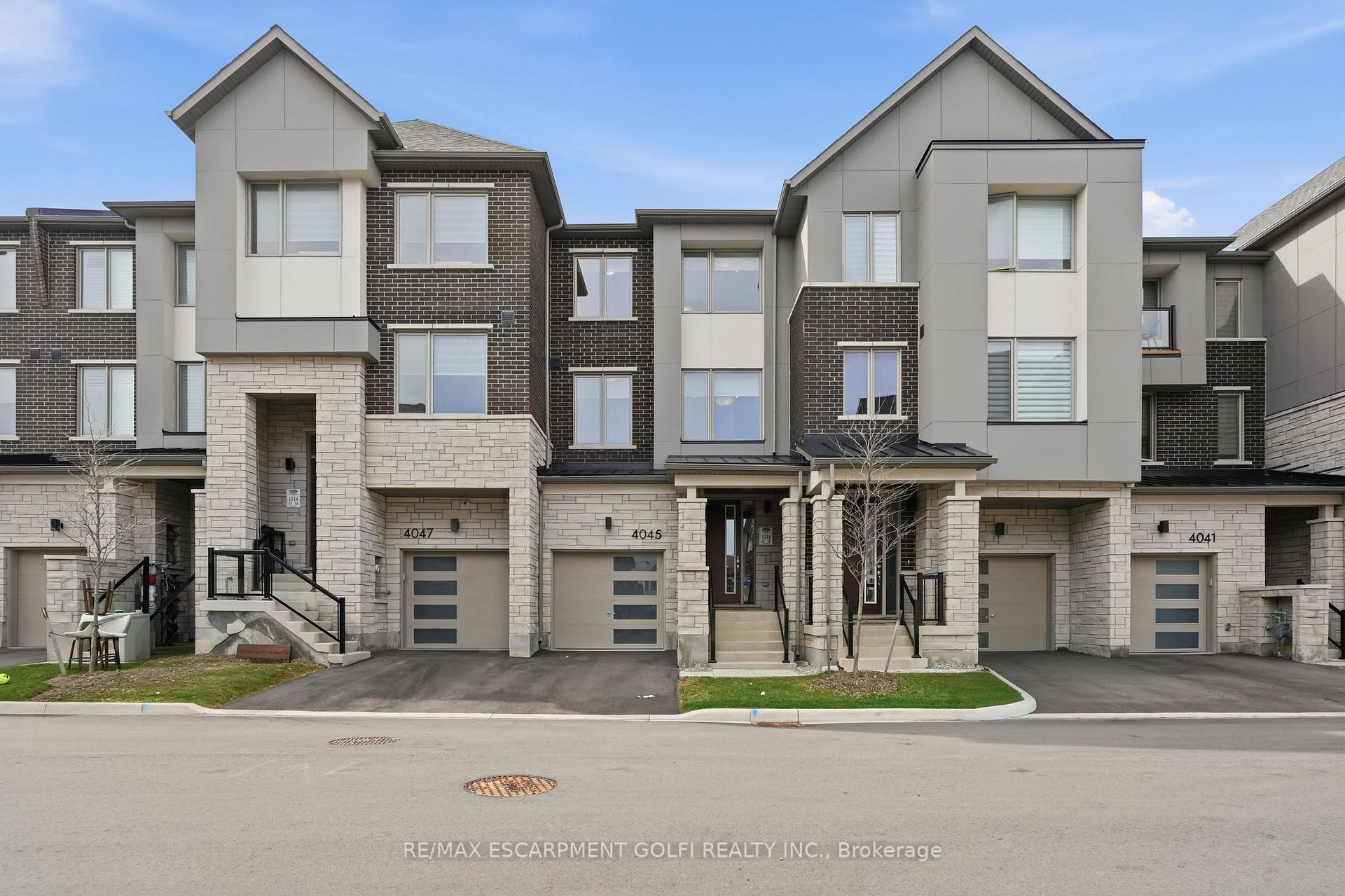 4045 Saida Street, Mississauga, ON L5M 2S8