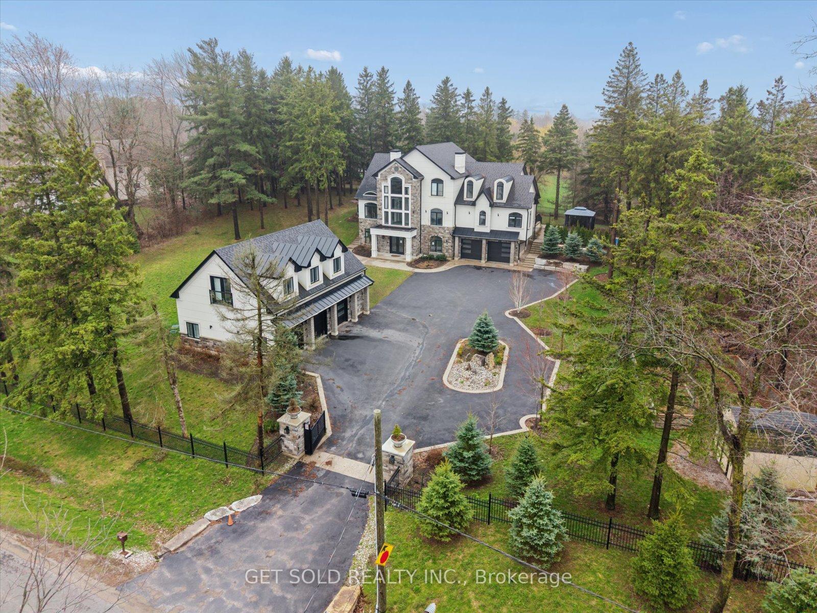 5040 Mount Nemo Crescent, Burlington, ON L7M 0T6