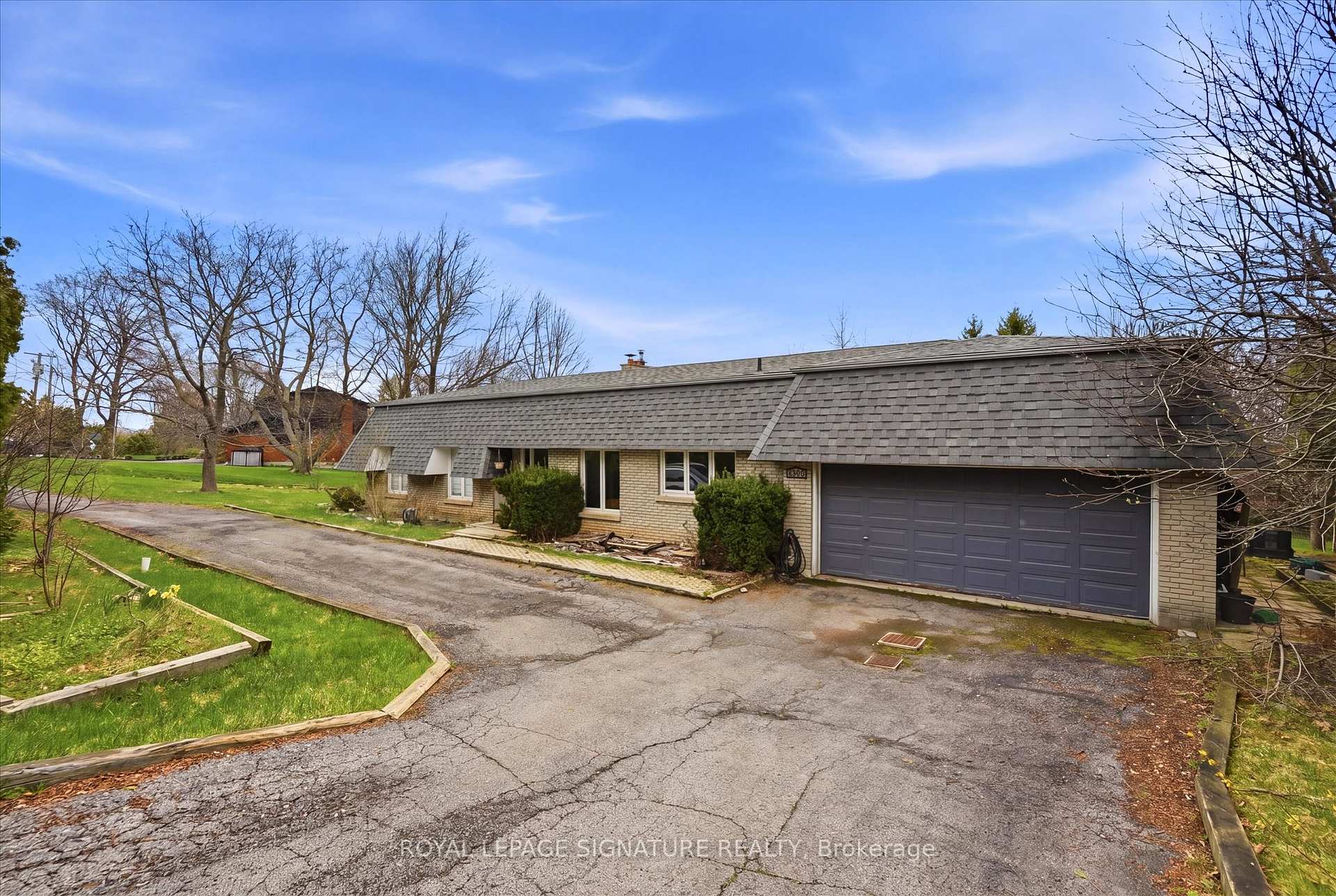 1310 Beaufort Drive, Burlington, ON L7P 4V9