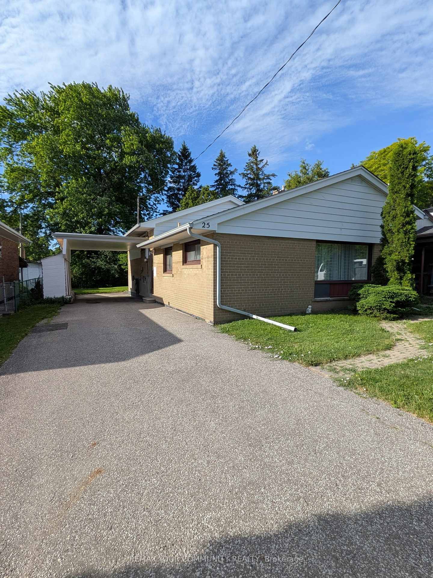 25 Fordwich Crescent, Toronto, ON M9W 2T3