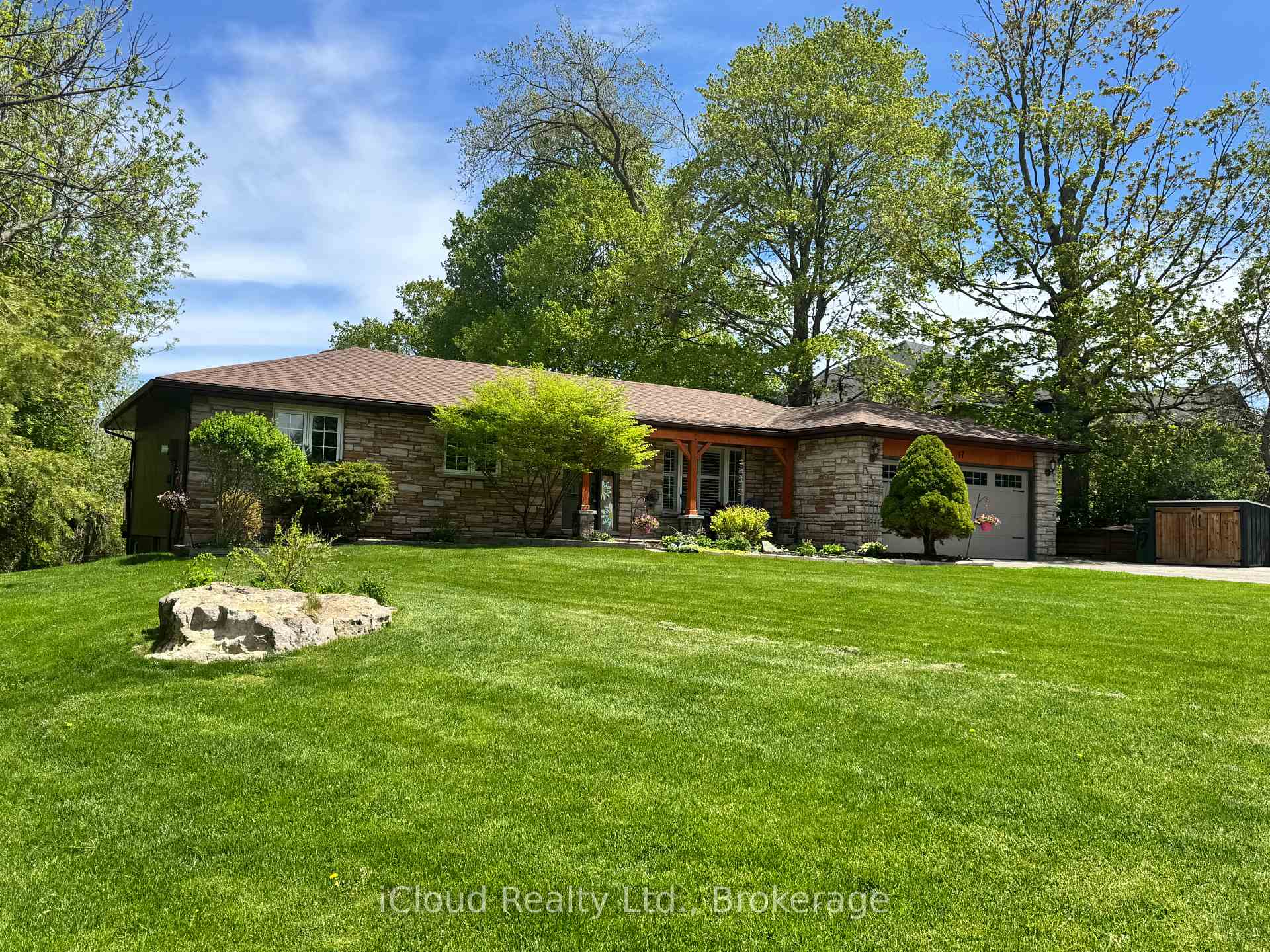 17 Agnes Street, Caledon, ON L7K 0C6