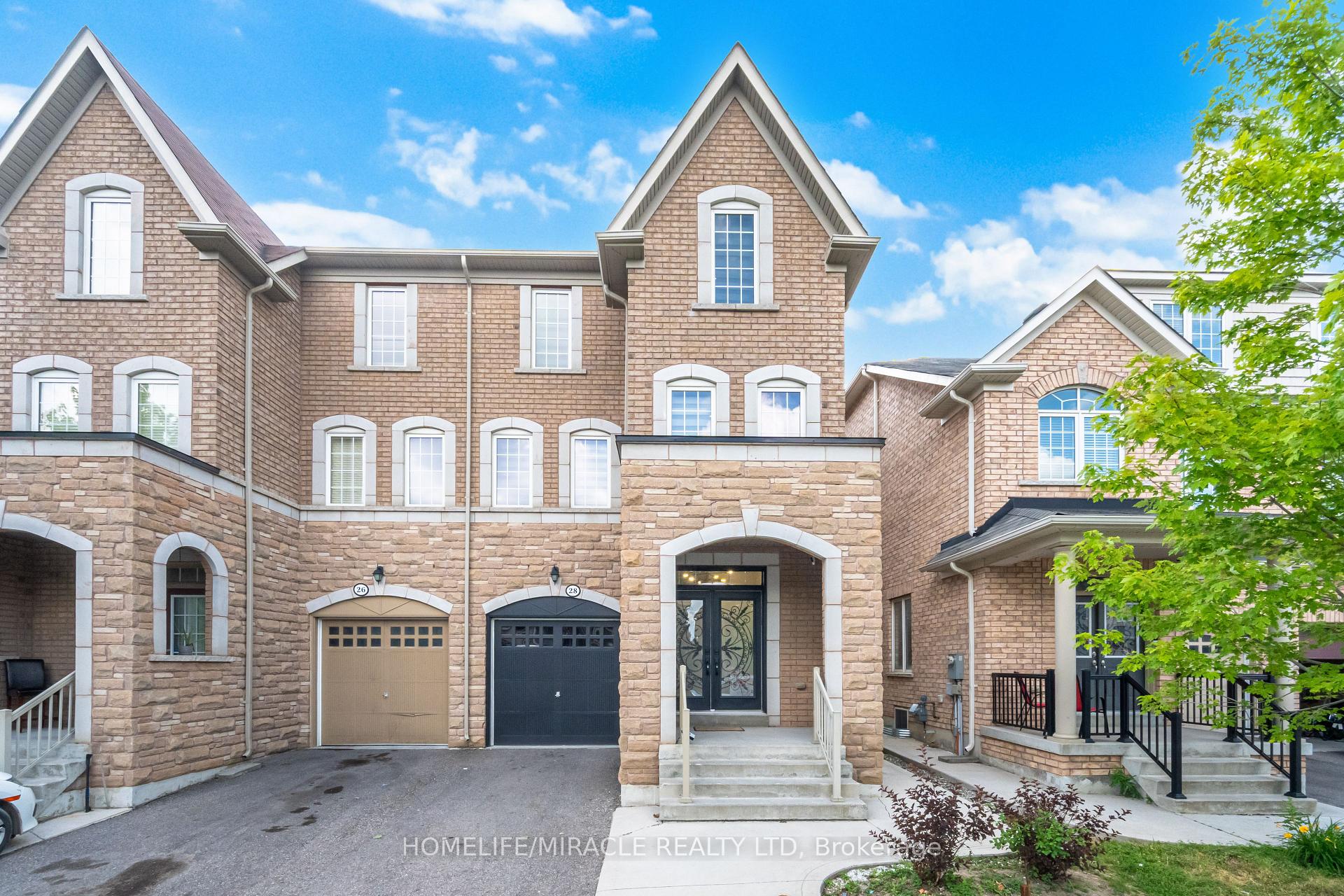 28 Sussexvale Drive, Brampton, ON L6R 3S1