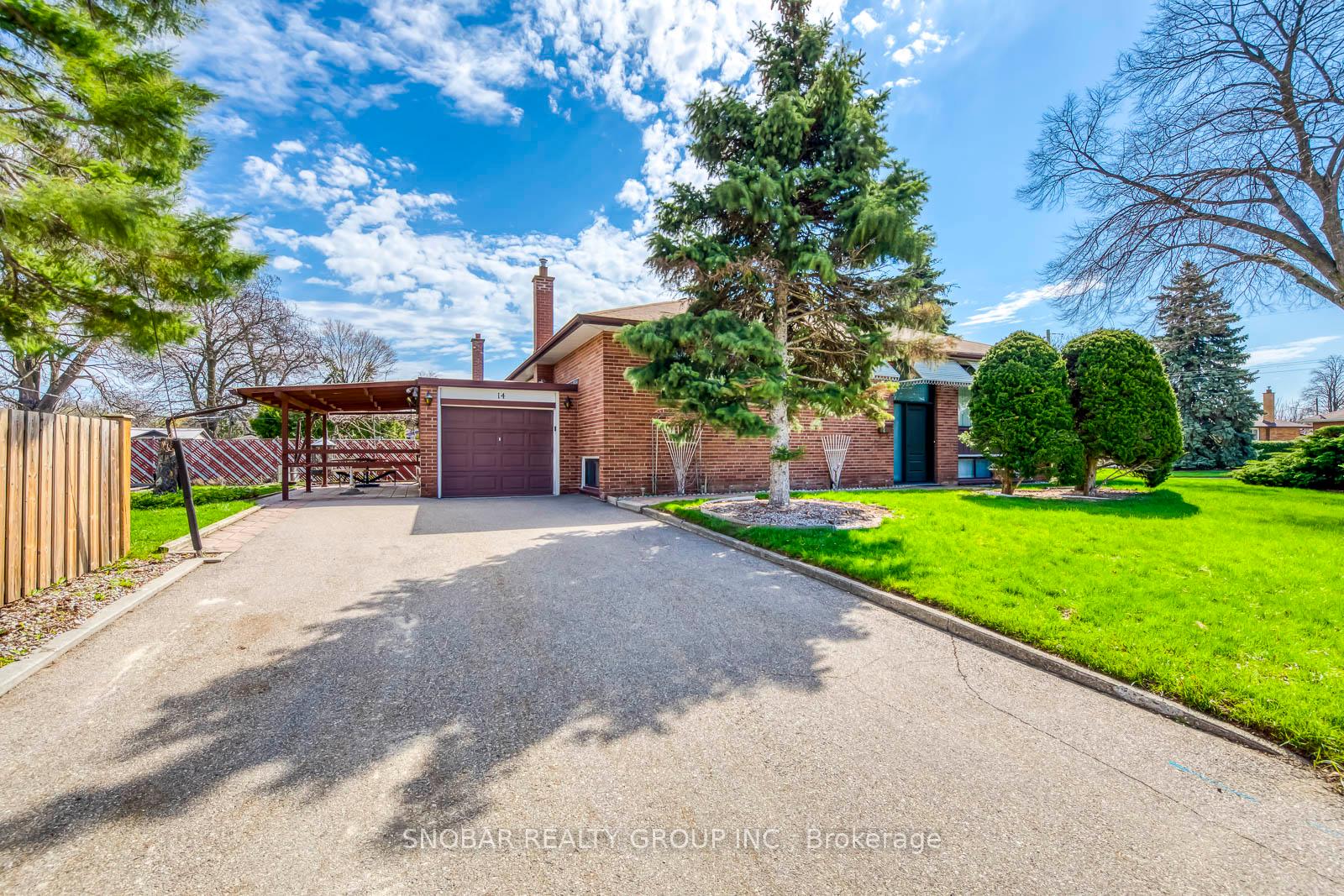 14 Tyler Place, Toronto, ON M9R 1L9