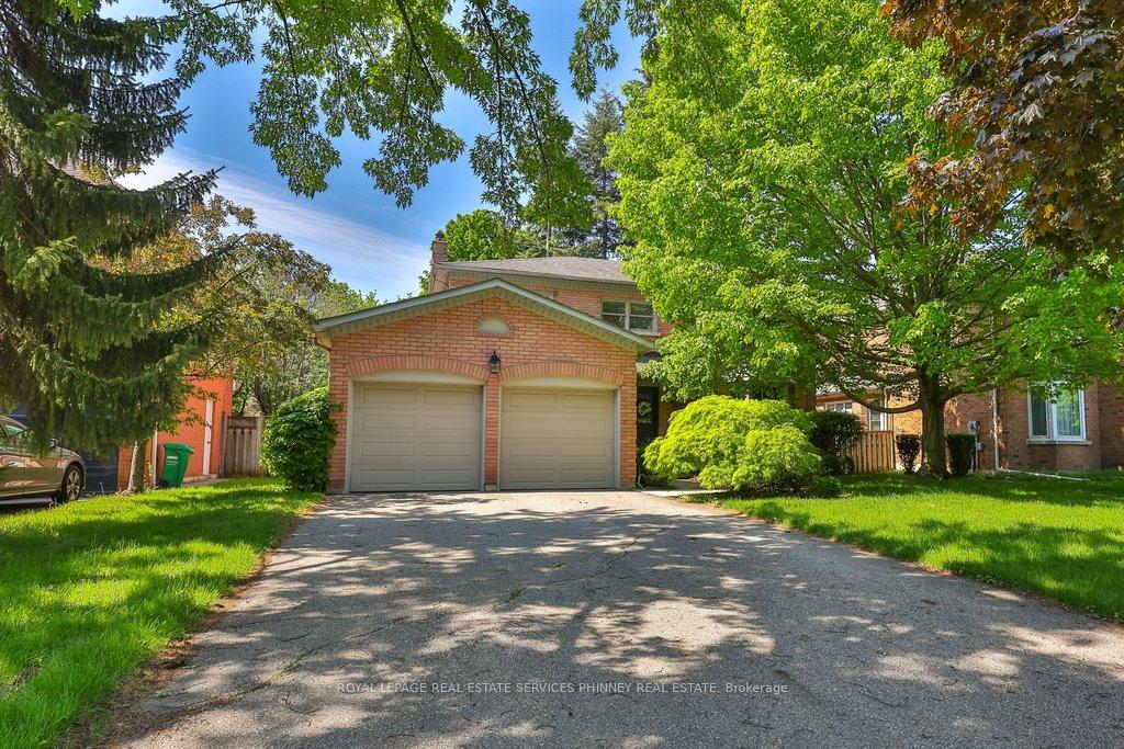 1962 Calgary Court, Mississauga, ON L5H 4J1