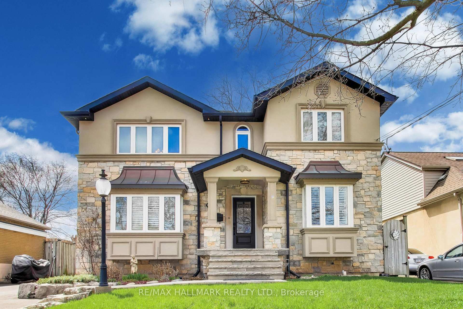 76 Ashbourne Drive, Toronto, ON M9B 4H5