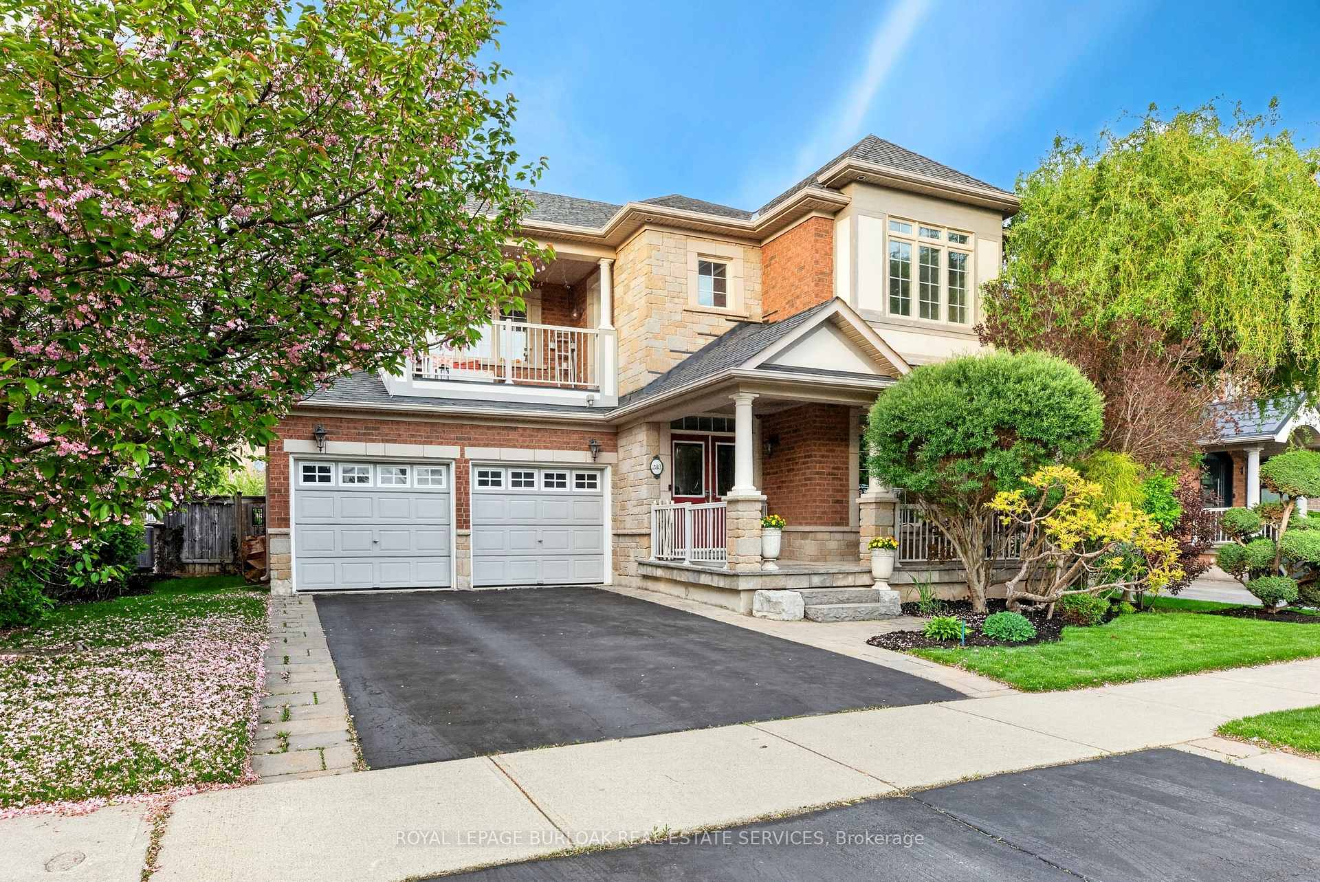 283 Turning Leaf Road, Oakville, ON L6L 6V5