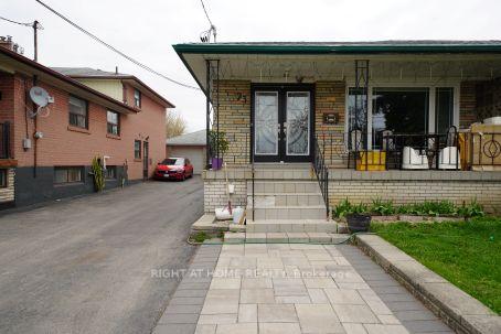 73 Buckland Road, Toronto, ON M3L 1W3