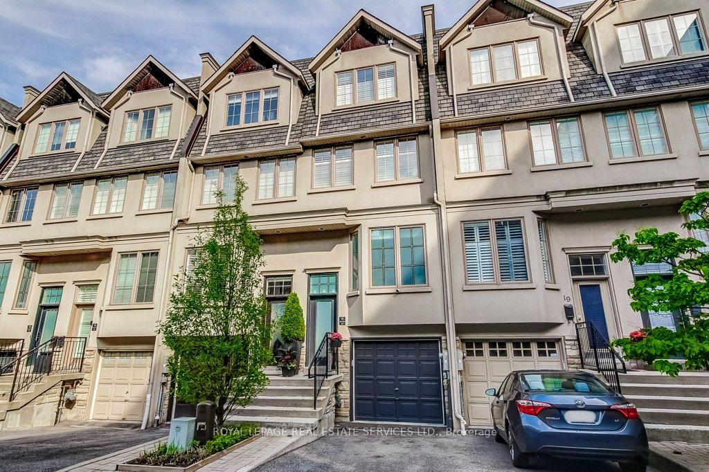 96 Nelson Street 20, Oakville, ON L6L 3H8