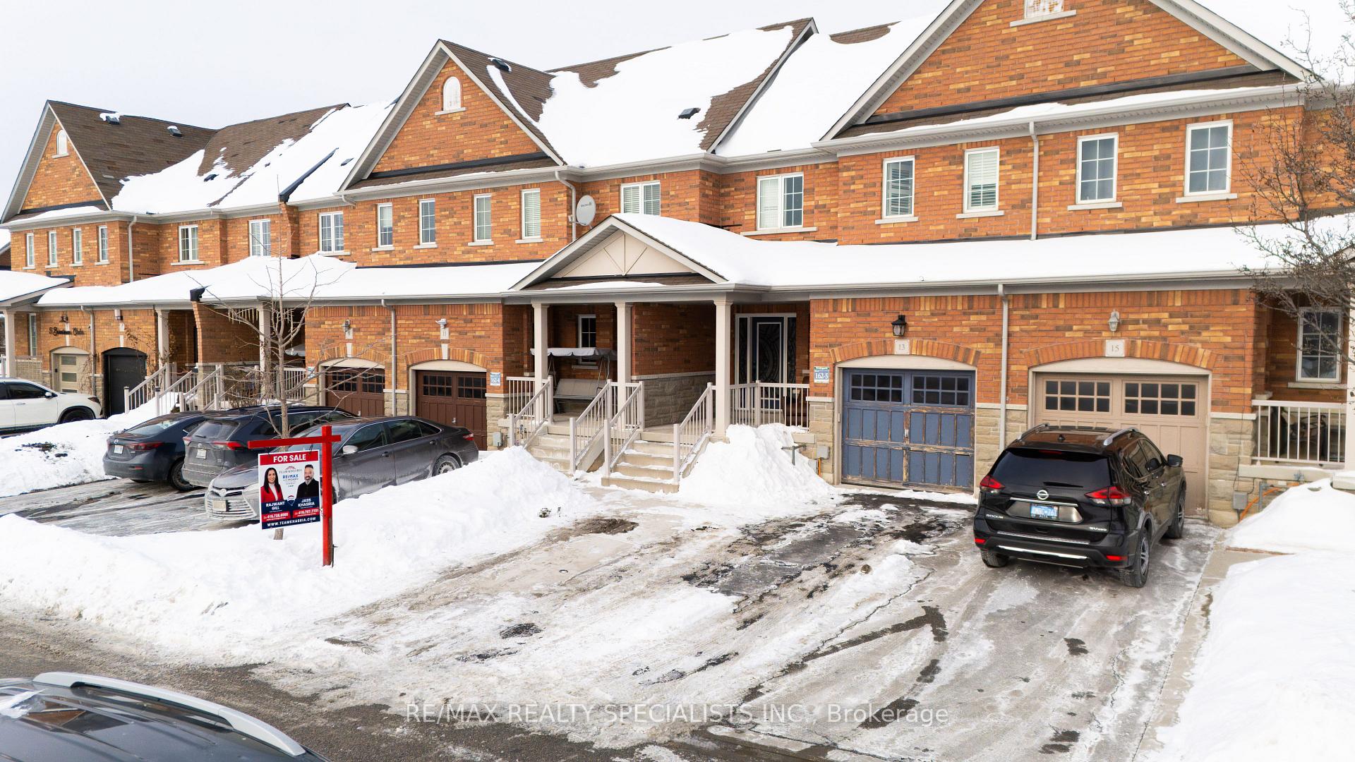 13 Burnstown Circle, Brampton, ON L6P 3M1