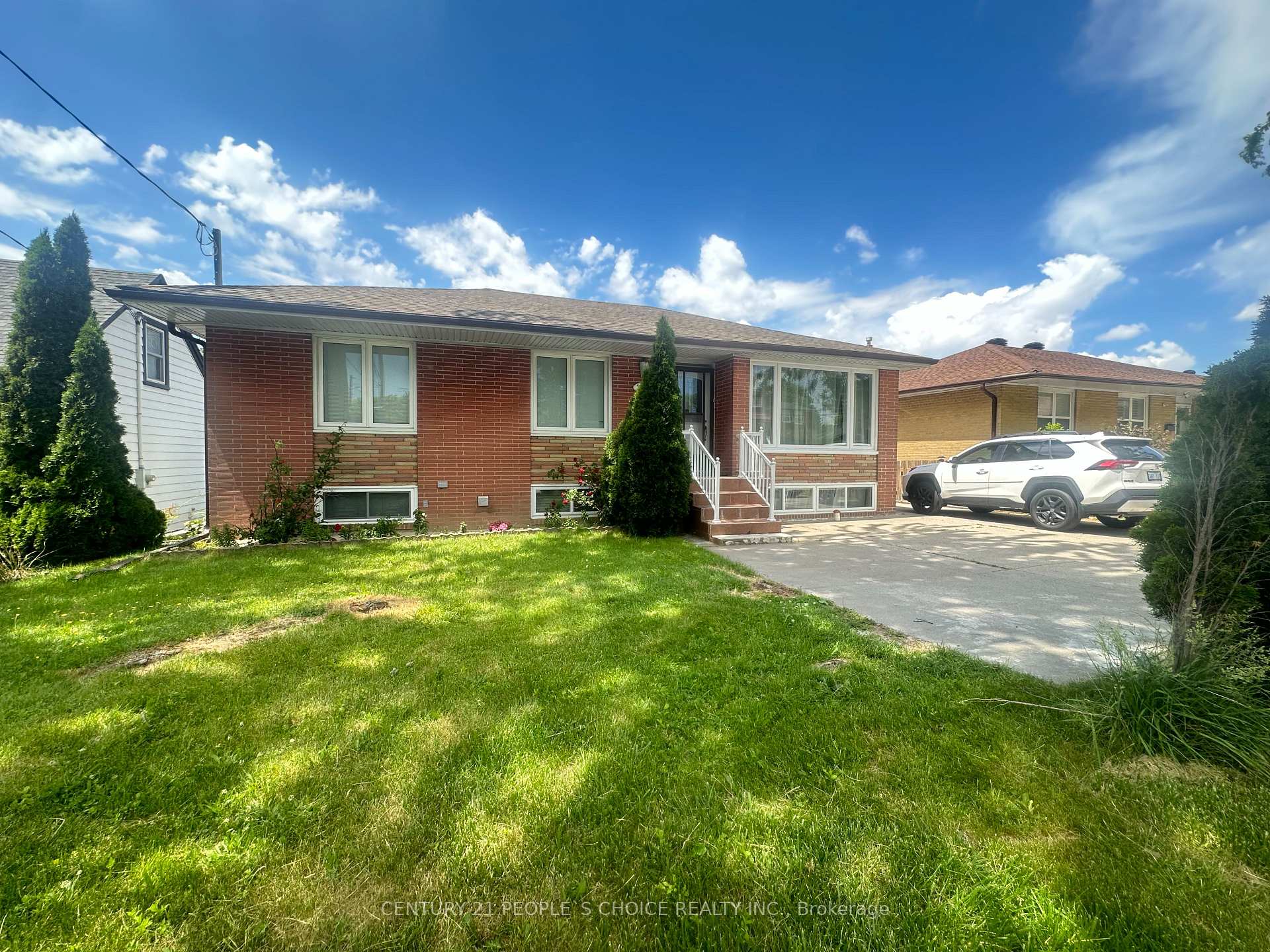 2864 Weston Road, Toronto, ON M9M 2S3