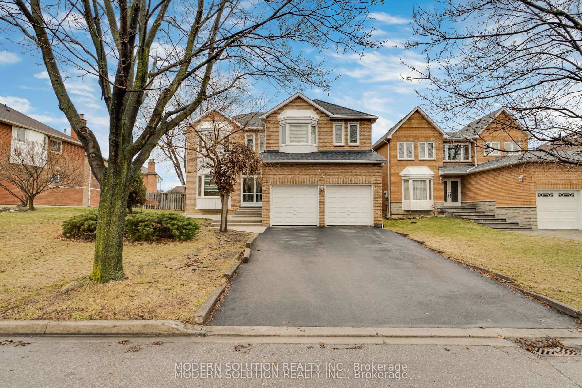 438 Ojibway Trail, Mississauga, ON L4Z 3B5