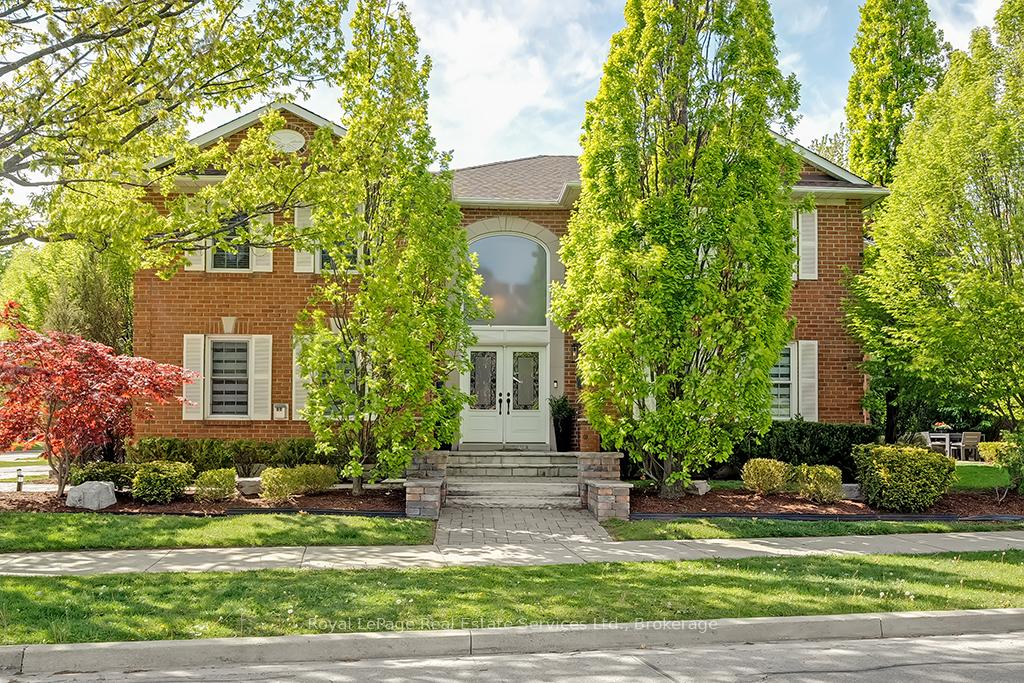 2101 Grosvenor Street, Oakville, ON L6H 4N1