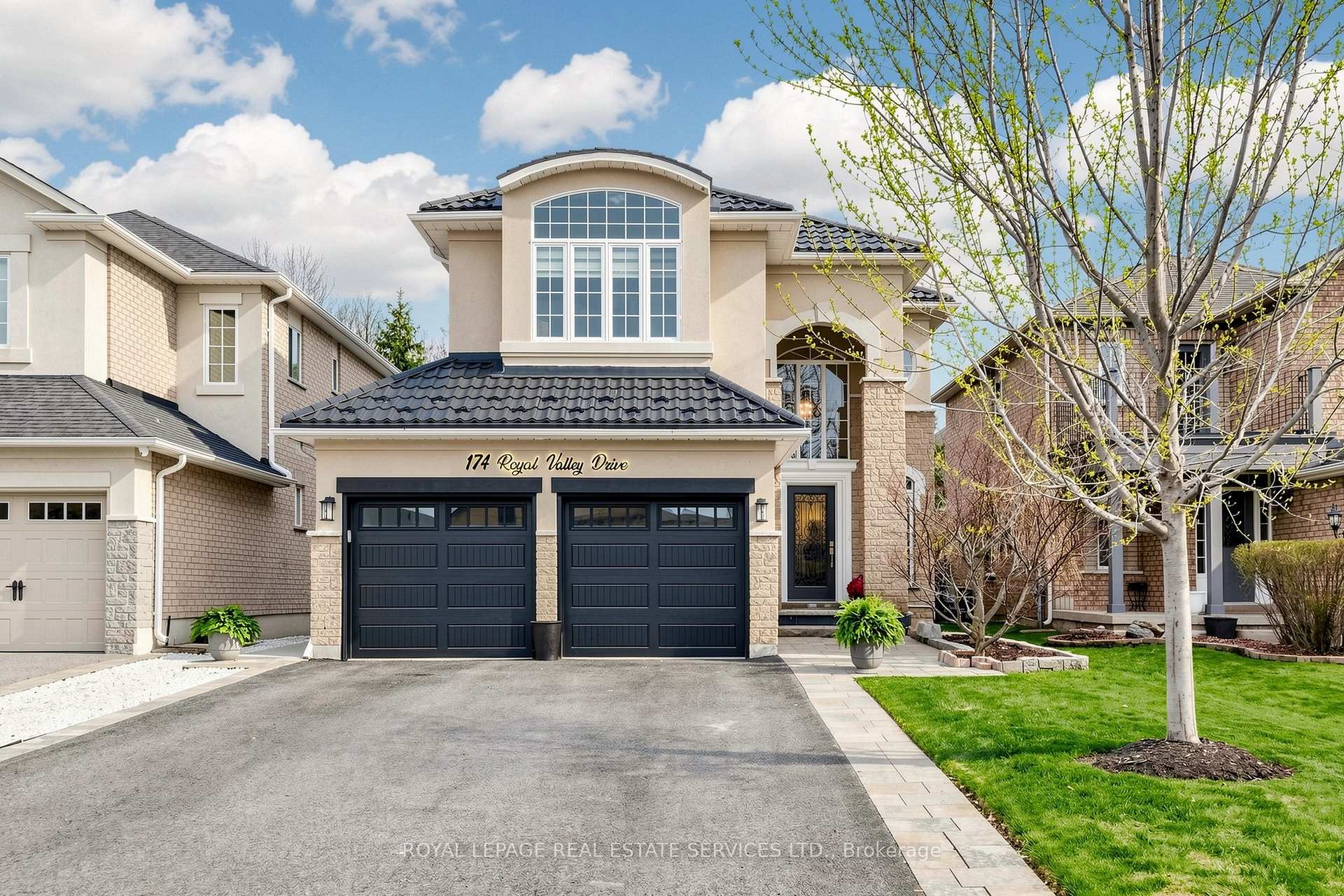 174 Royal Valley Drive, Caledon, ON L7C 1C9