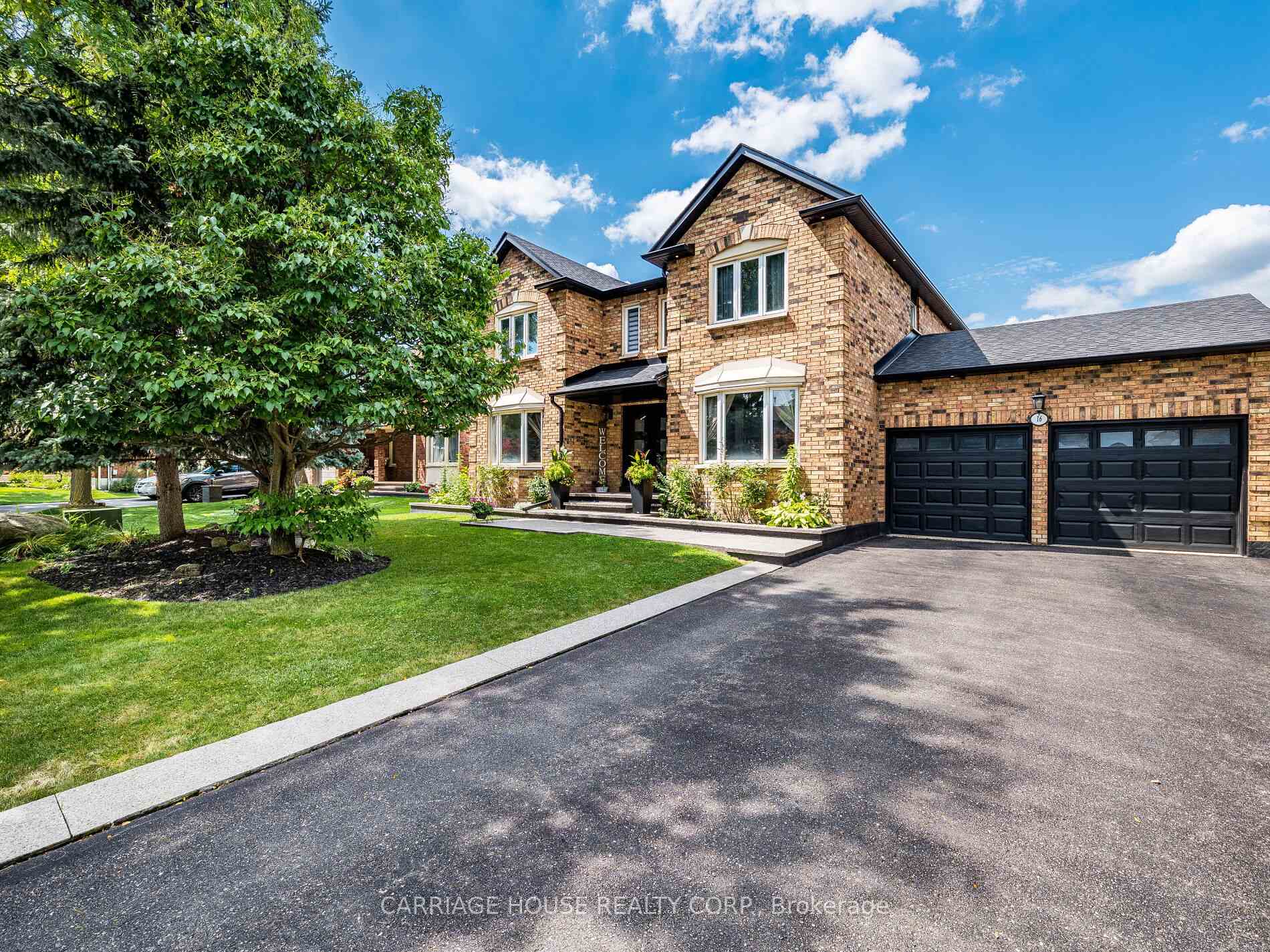 16 Stowe Court, Brampton, ON L6Z 4C5