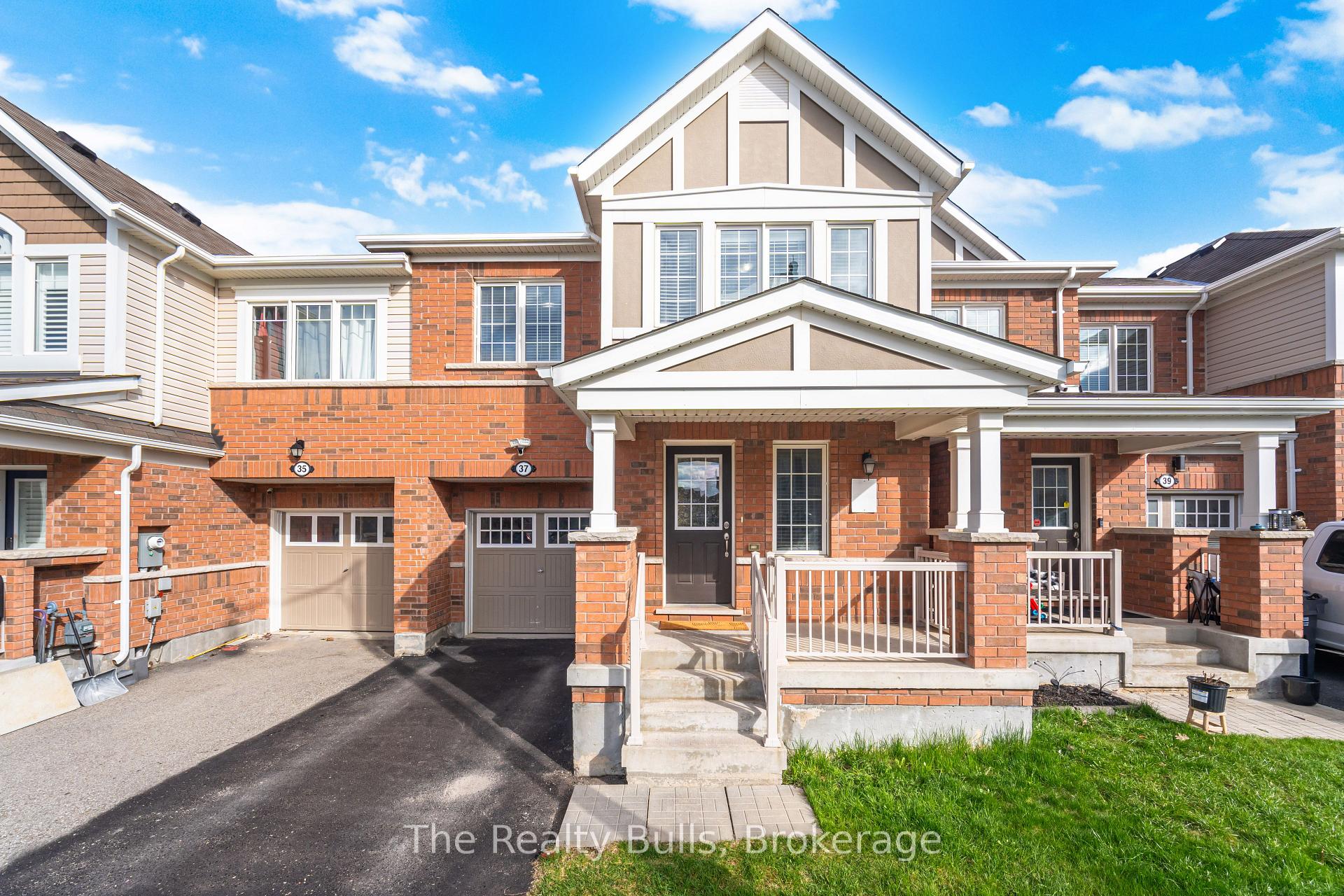 37 Lothbury Drive NW, Brampton, ON L7A 4G6