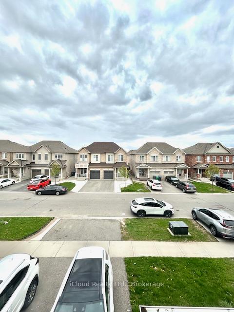 24 Yardley Crescent, Brampton, ON L6X 5L3