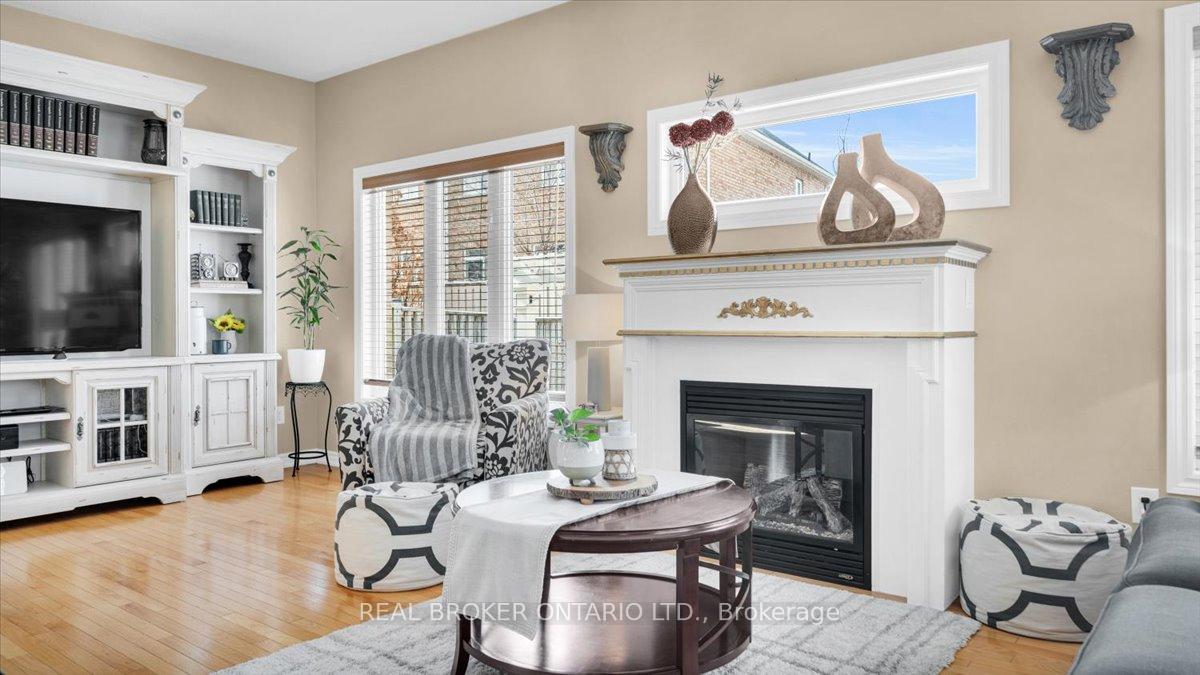636 Serafini Crescent, Milton, ON L9T 7P1
