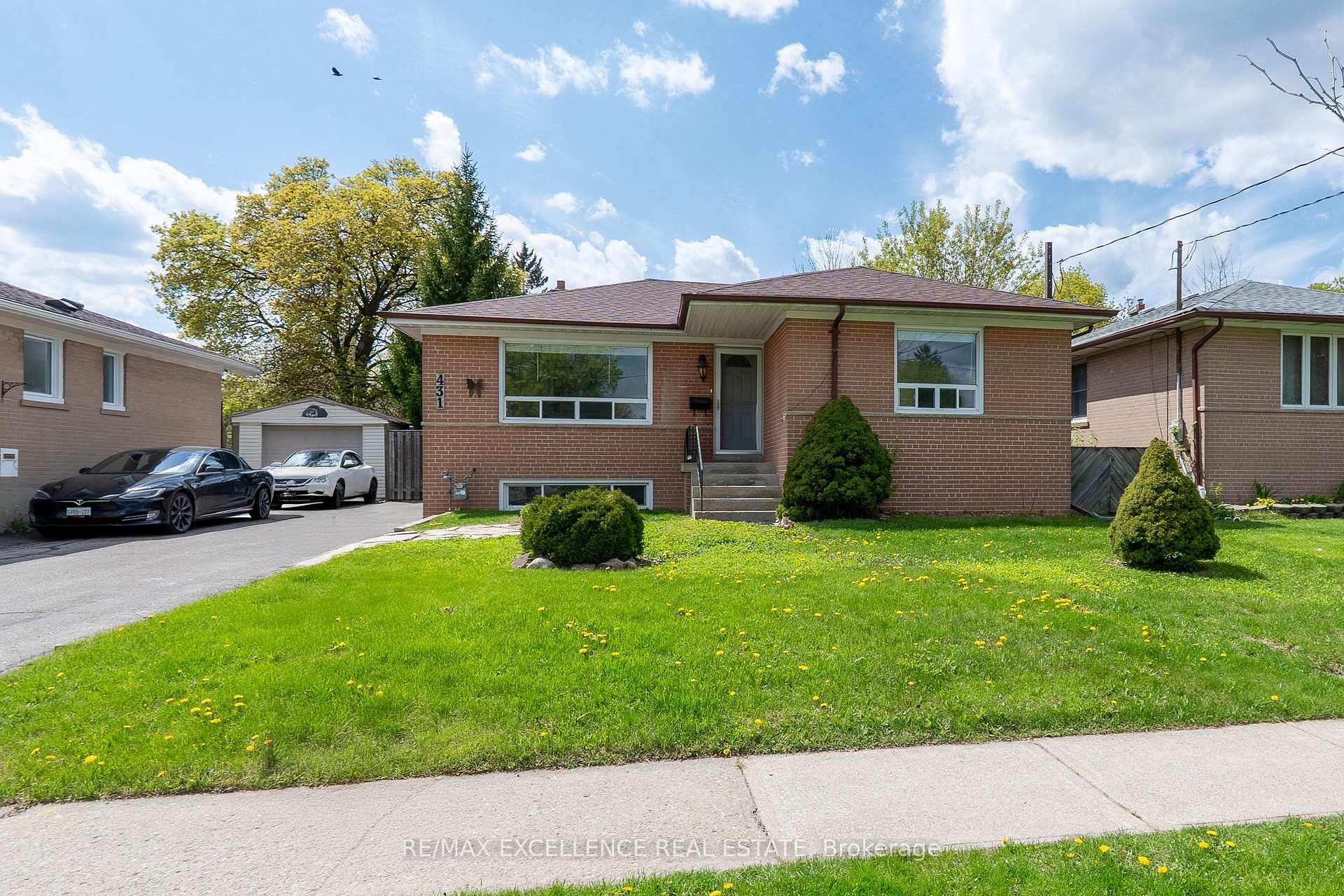 431 Delrex Boulevard, Halton Hills, ON L7G 4J1
