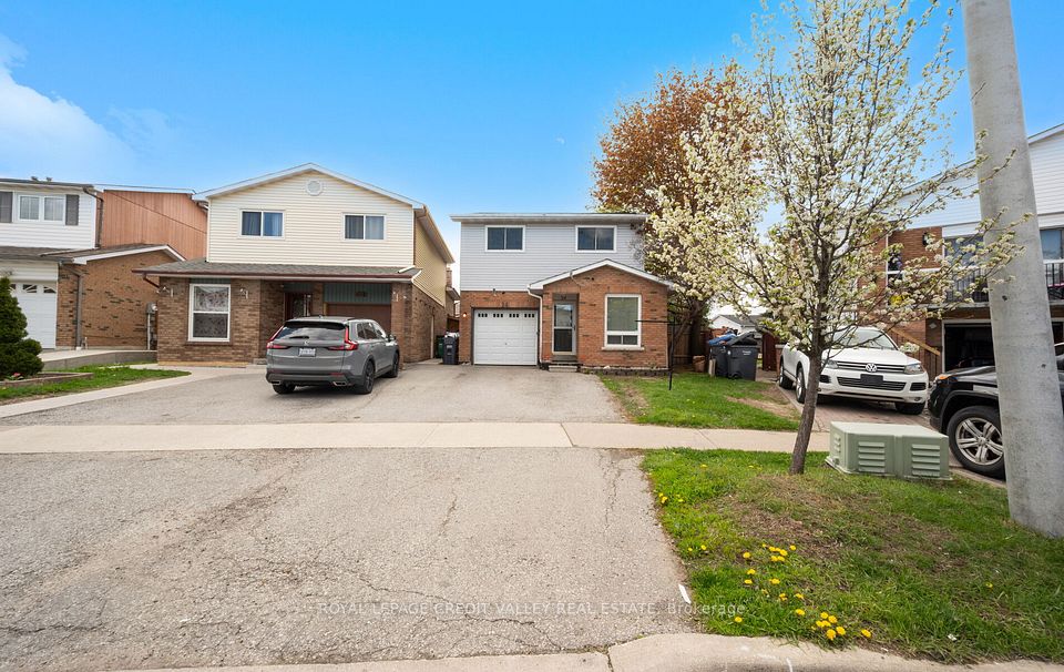 24 Pluto Drive, Brampton, ON L6V 3W5