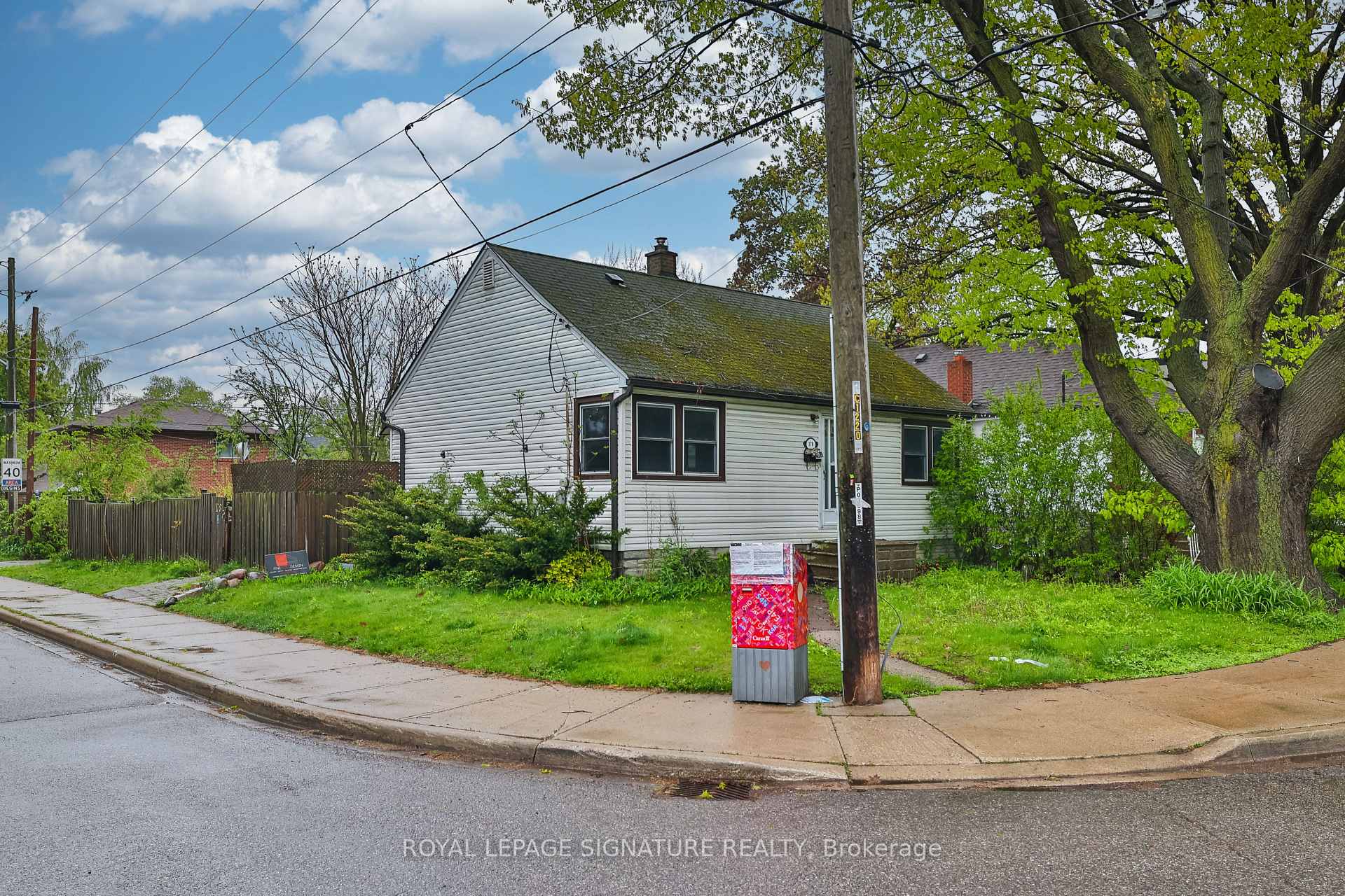 178 Angelene Street, Mississauga, ON L5G 1X2