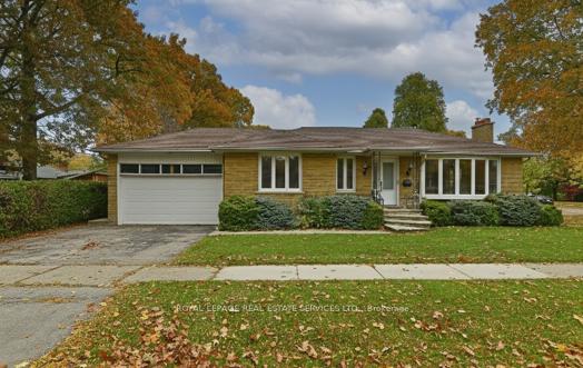 3 Kellogg Street, Toronto, ON M8Z 4C6