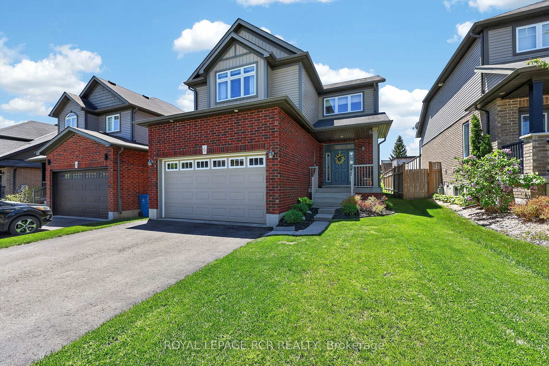 35 St. Paul's Place, Orangeville, ON L9W 0A5