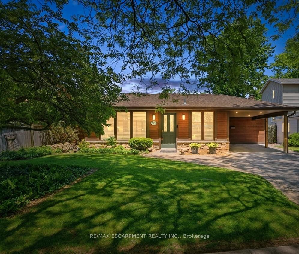 563 Elwood Road, Burlington, ON L7N 3C6