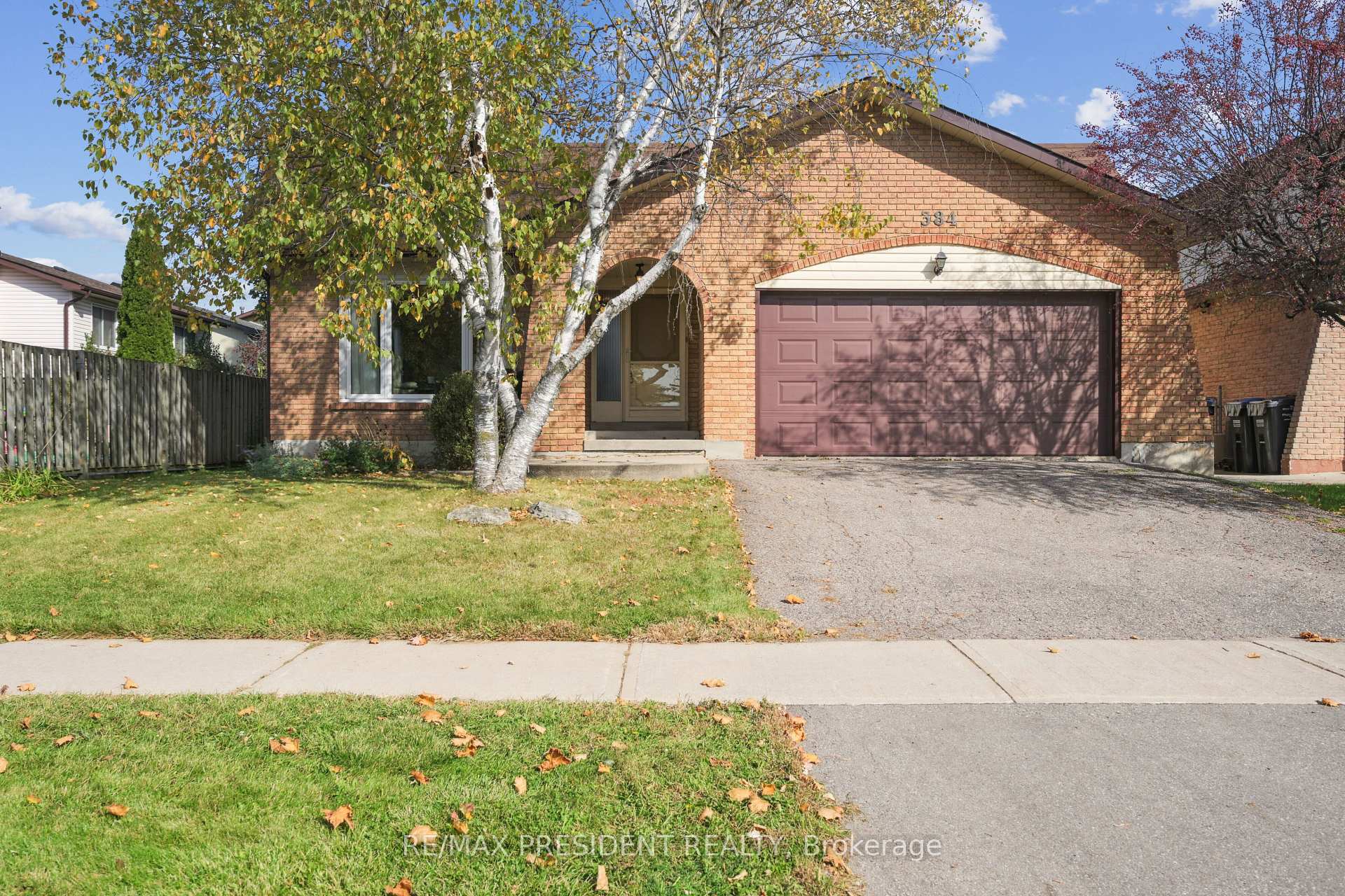384 Centre Street N, Brampton, ON L6V 3L6