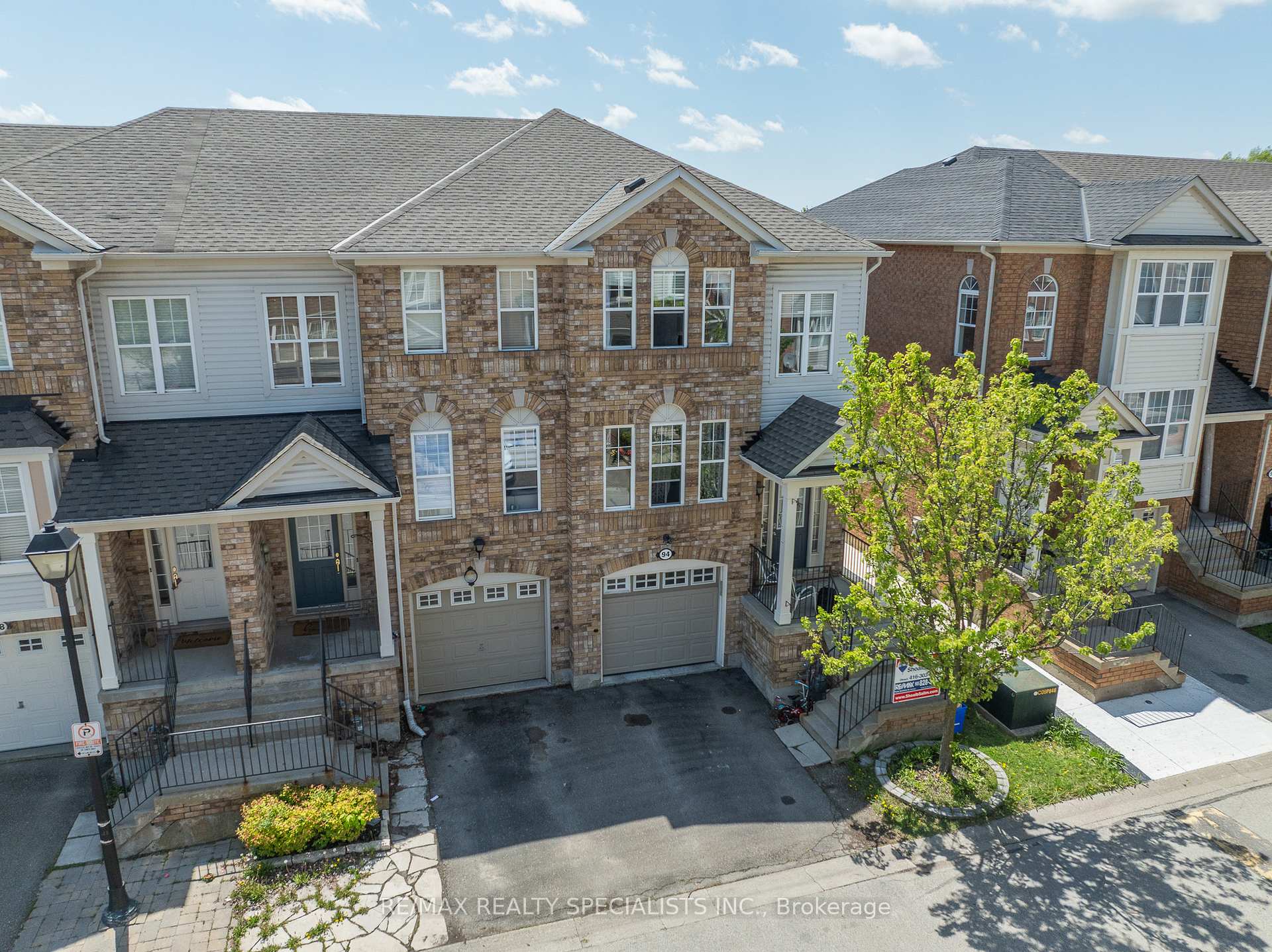 94 Seedhouse Lane, Halton Hills, ON L7G 6K3