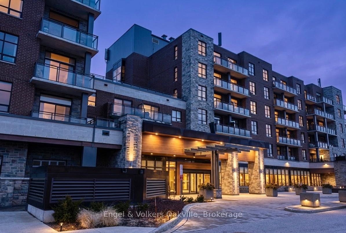 3290 New Street 101, Burlington, ON L7N 1M8