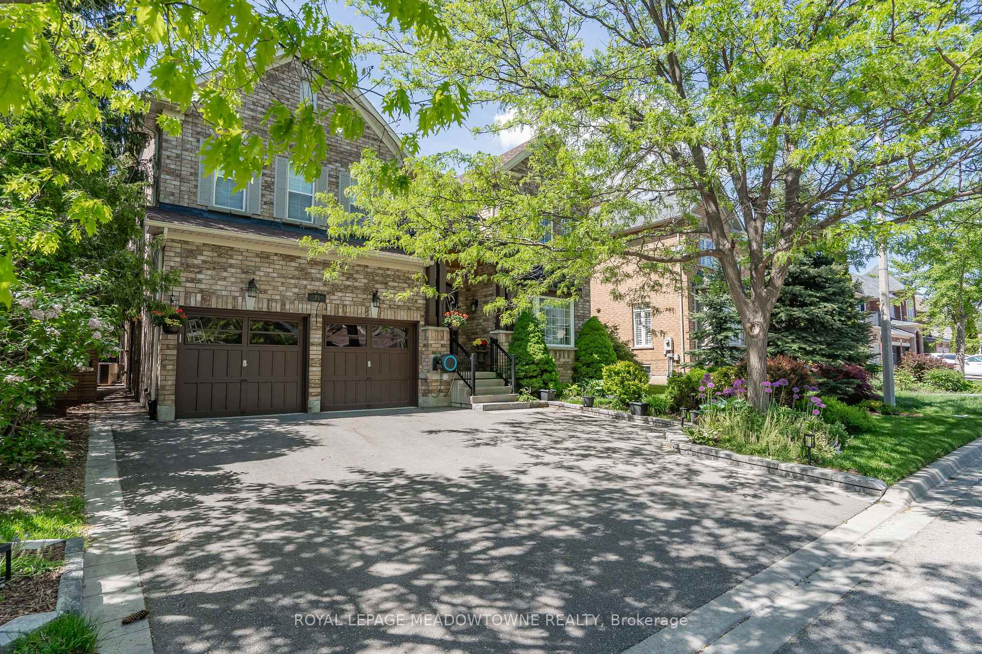 26 Emperor Drive, Brampton, ON L6P 1X5