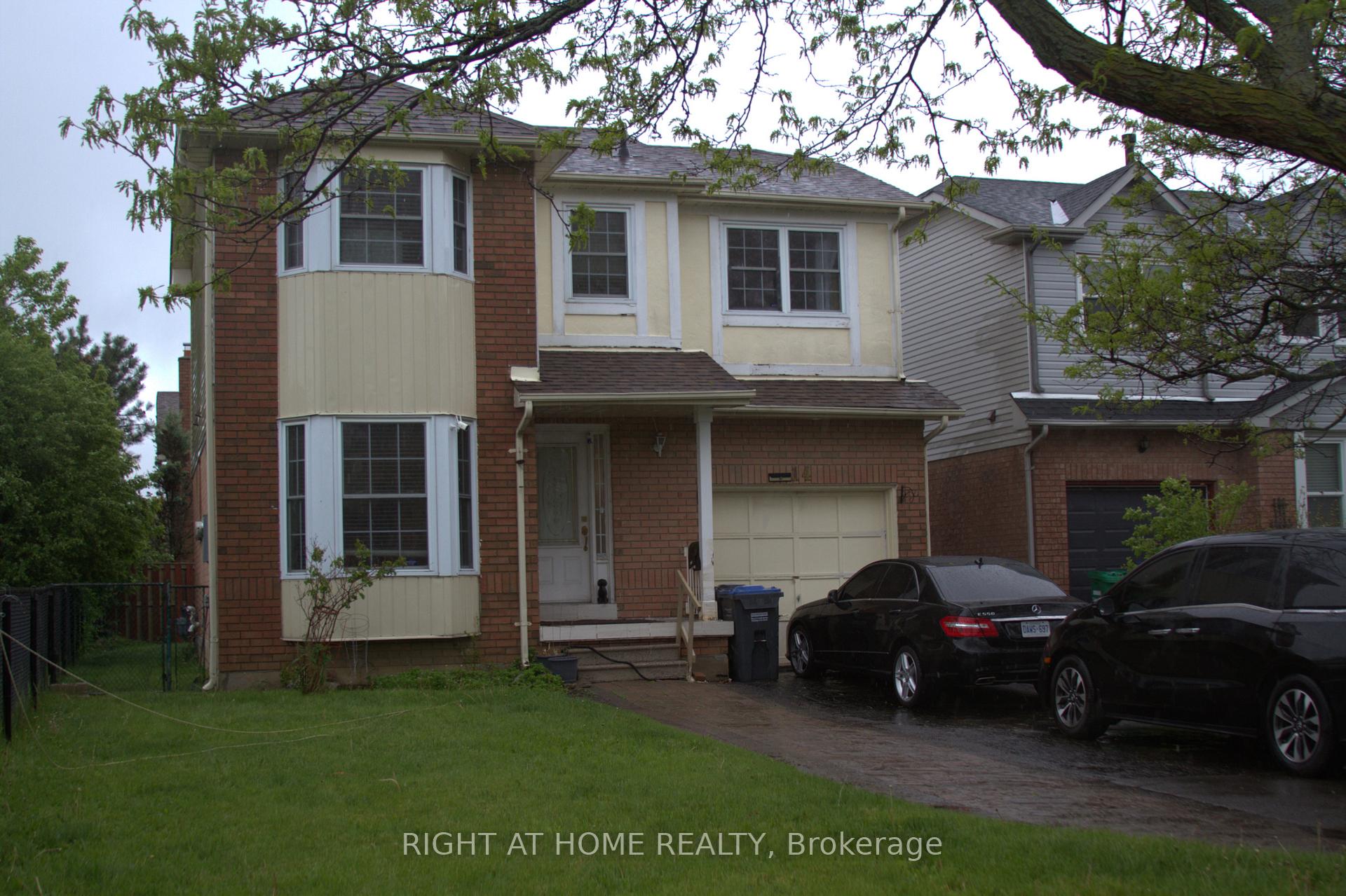 14 Santa Anita Court, Brampton, ON L6Y 4P8