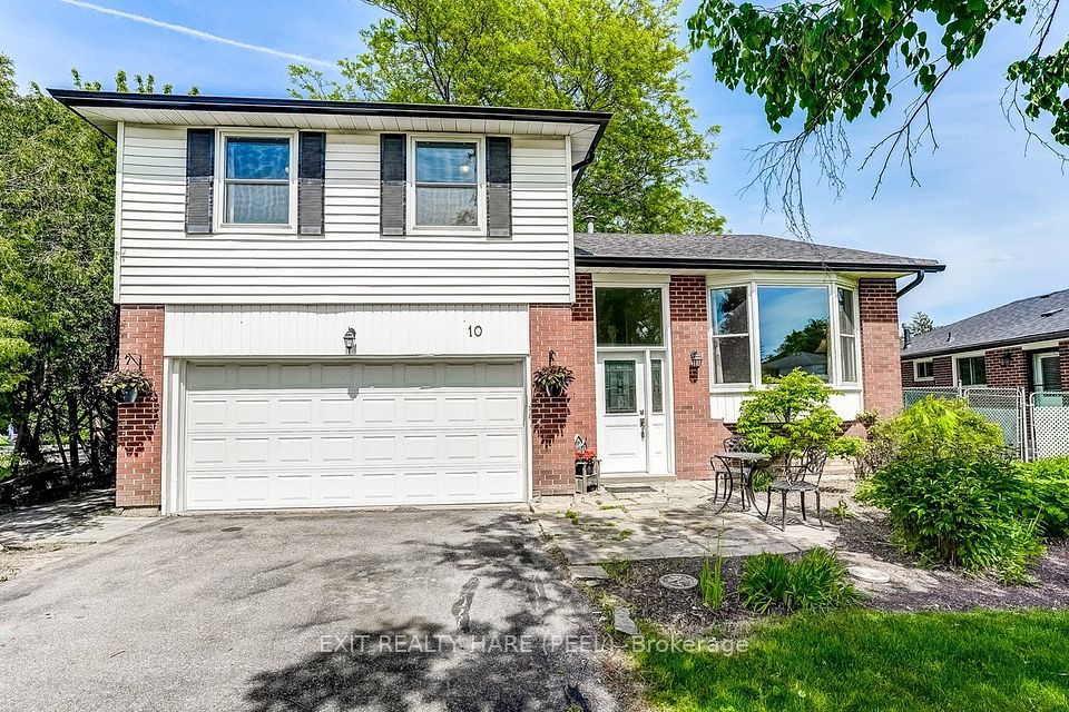 10 Duncannon Crescent, Brampton, ON L6T 3G1