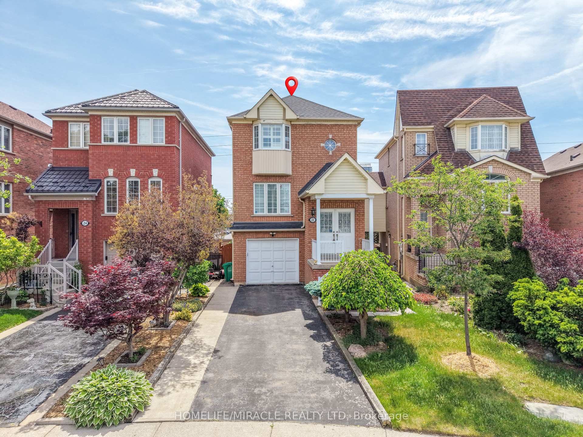 22 Domenico Crescent, Brampton, ON L6P 1H5