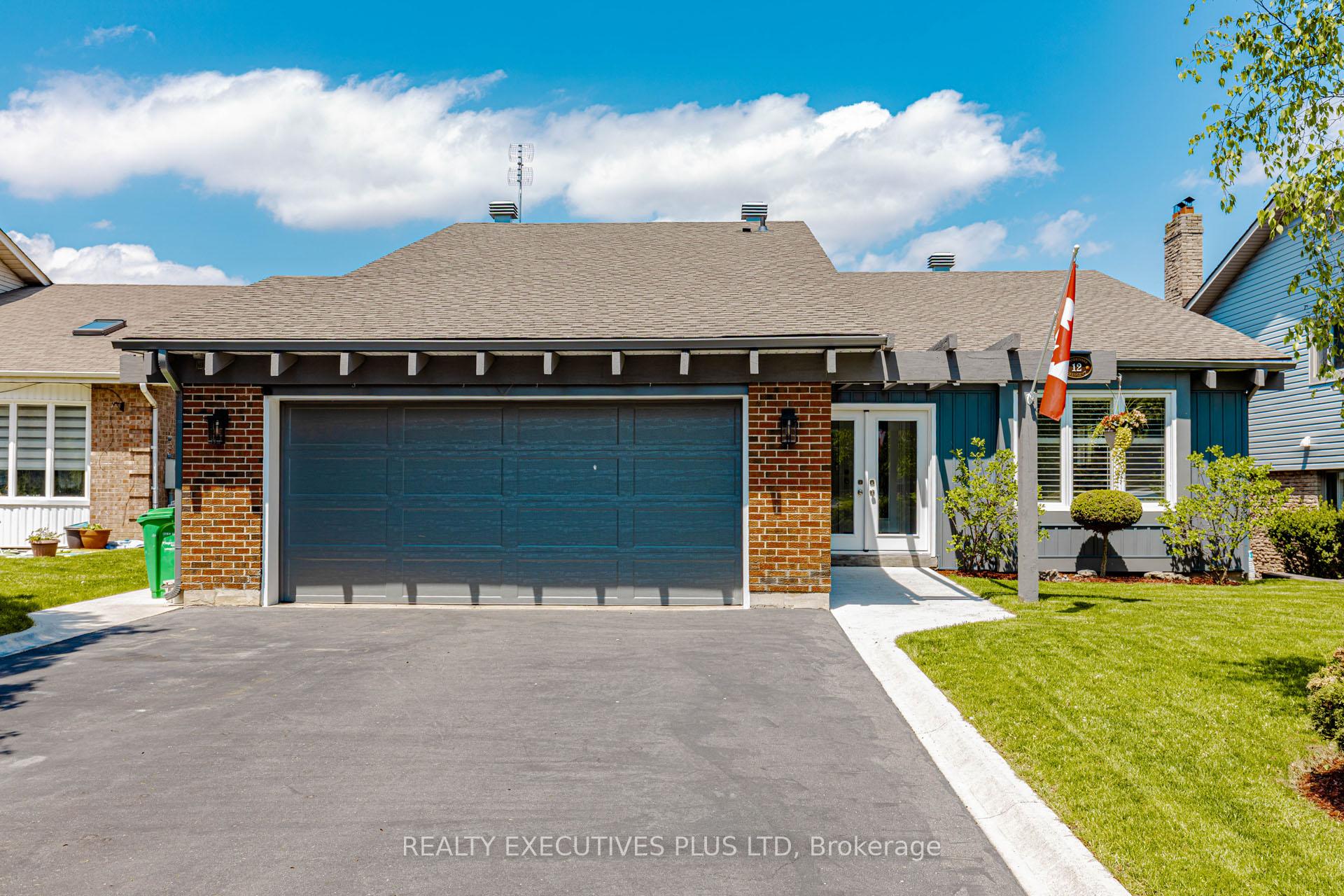 12 Maidstone Crescent, Brampton, ON L6S 2Z5