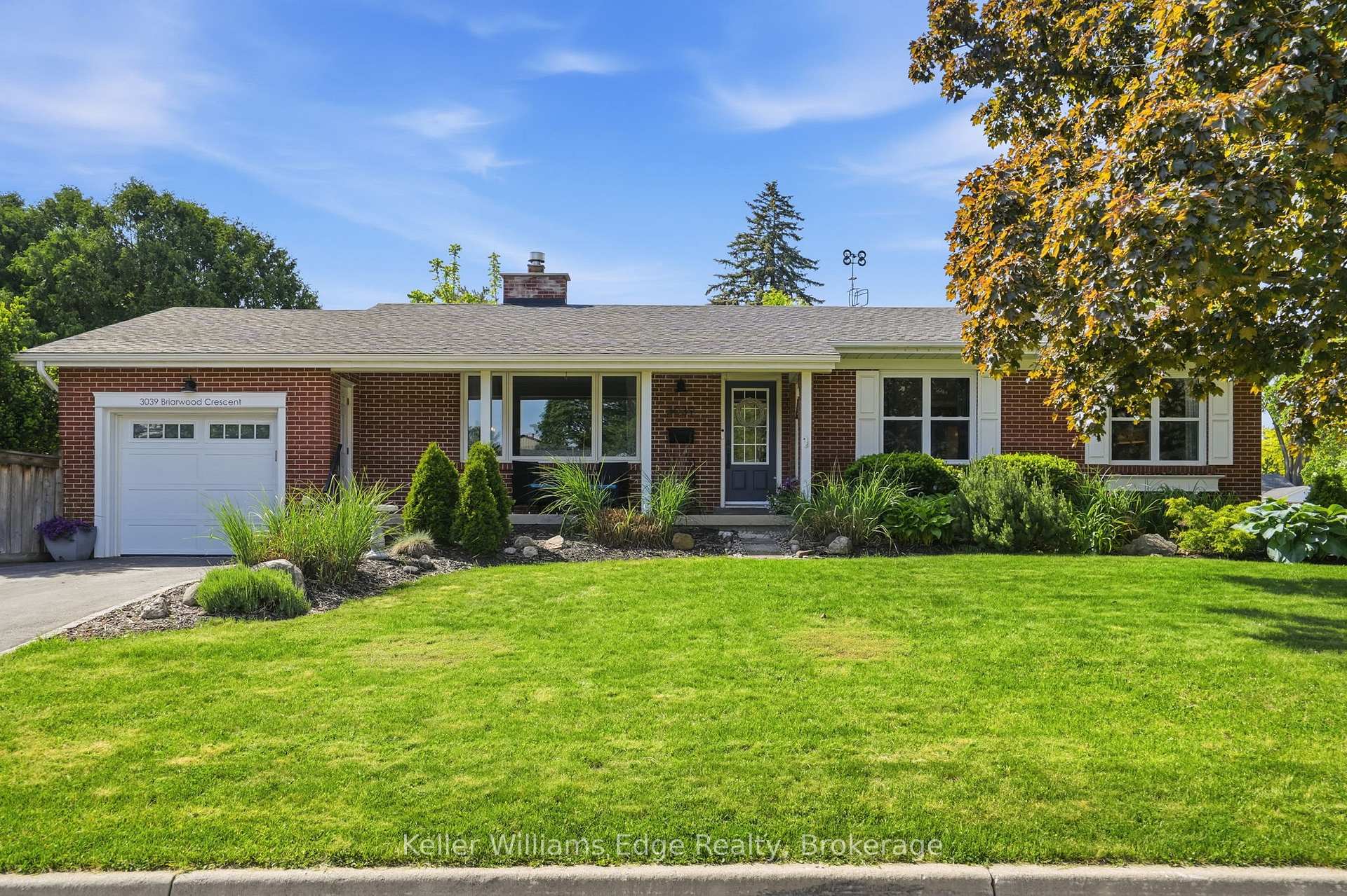 3039 Briarwood Crescent, Burlington, ON L7N 2J9