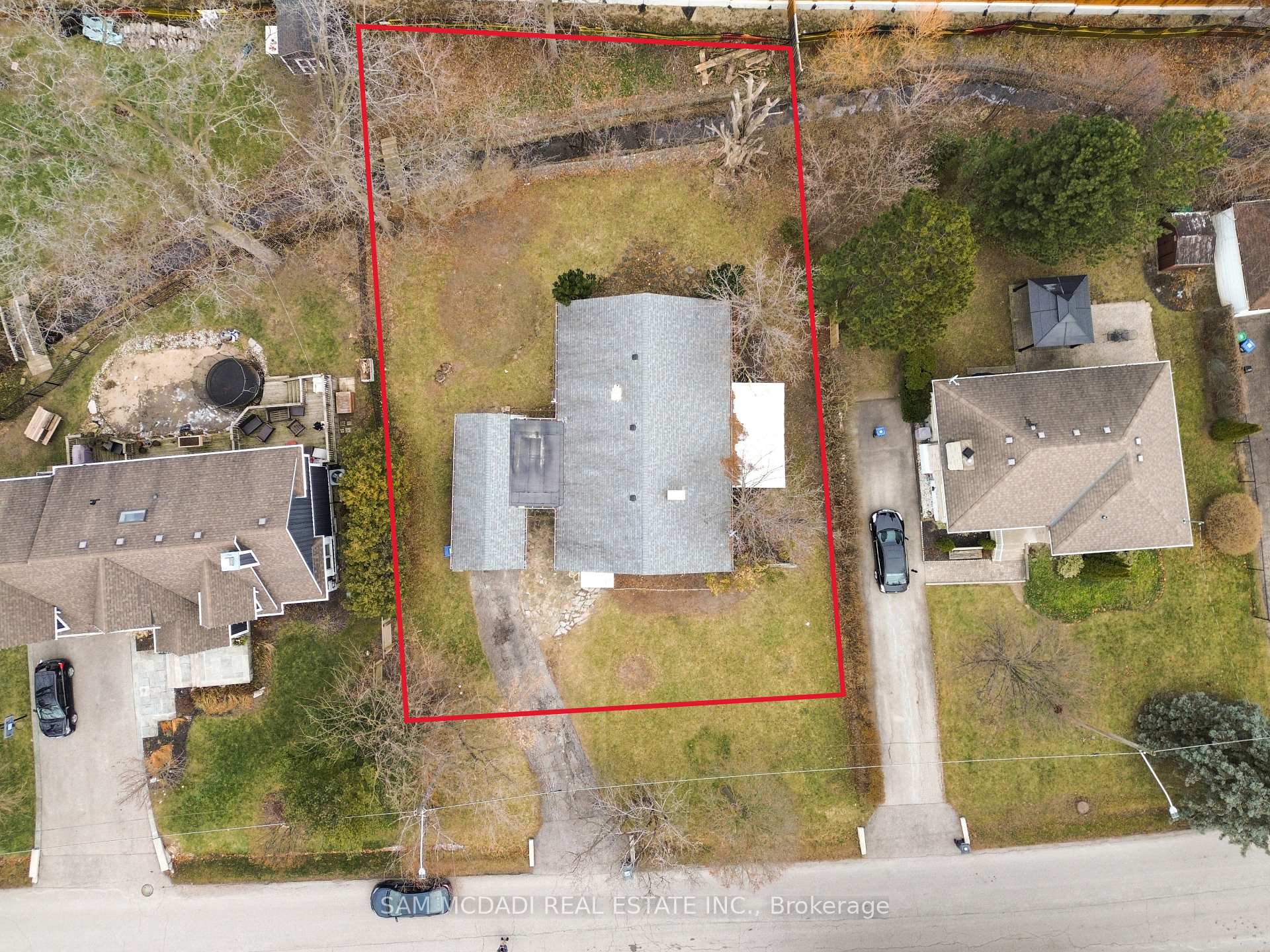 1235 Old River Road, Mississauga, ON L5G 3G2