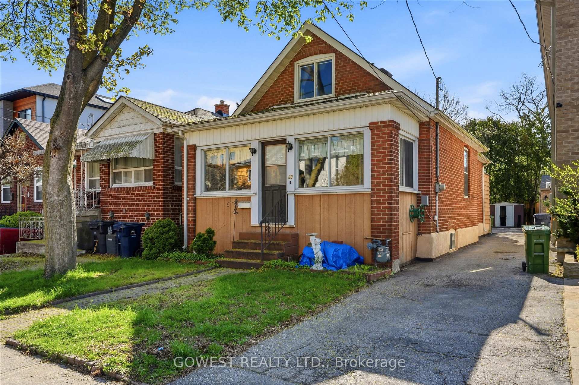 60 Warren Crescent, Toronto W02, ON M6S 4S2