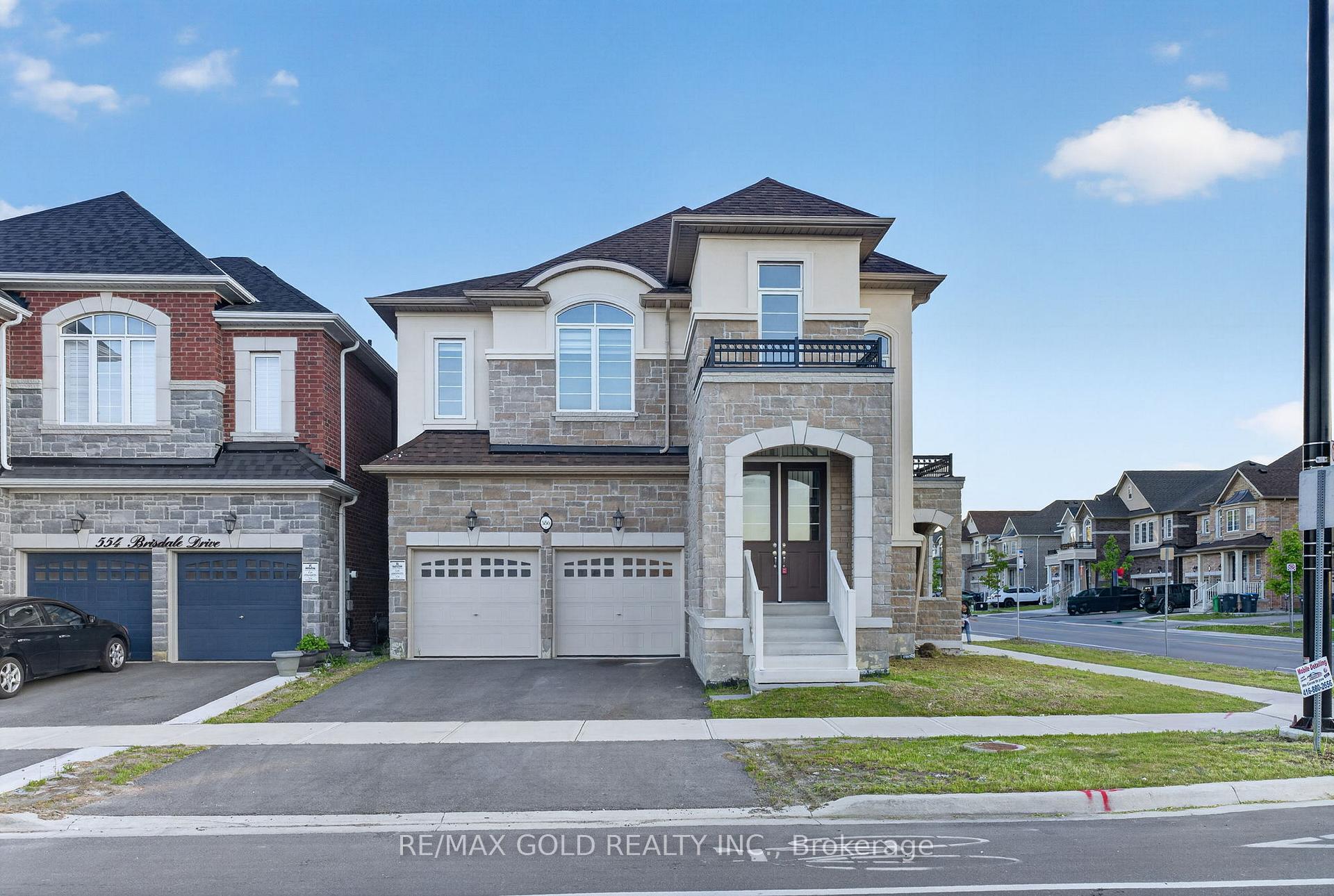 556 Brisdale Drive, Brampton, ON L7A 0C3