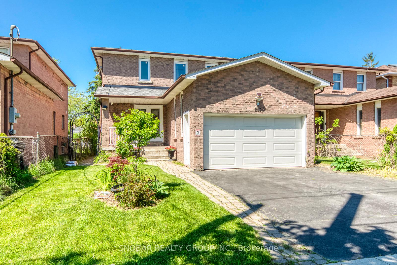 296 Rimilton Avenue, Toronto, ON M8W 4X6