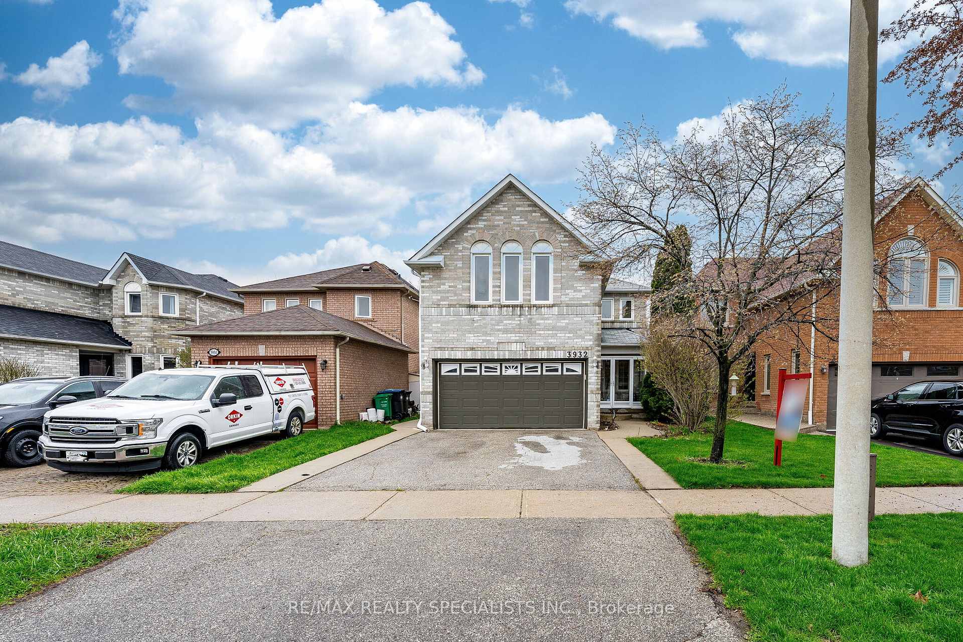 3932 Periwinkle Crescent, Mississauga, ON L5N 6W6