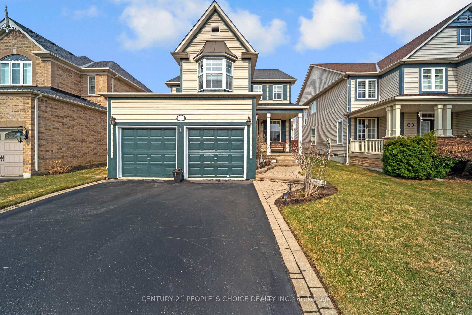 7107 Appletree Lane, Mississauga, ON L5W 1W5