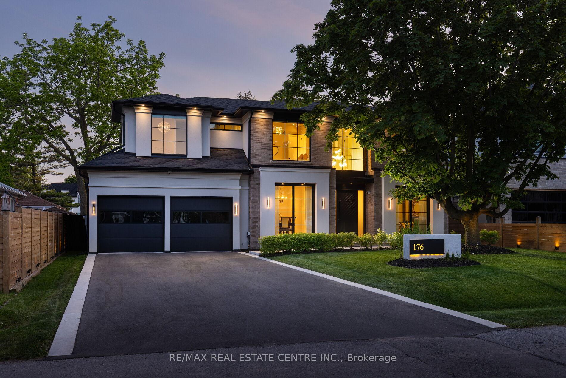 176 Weybourne Road, Oakville, ON L6K 2T7