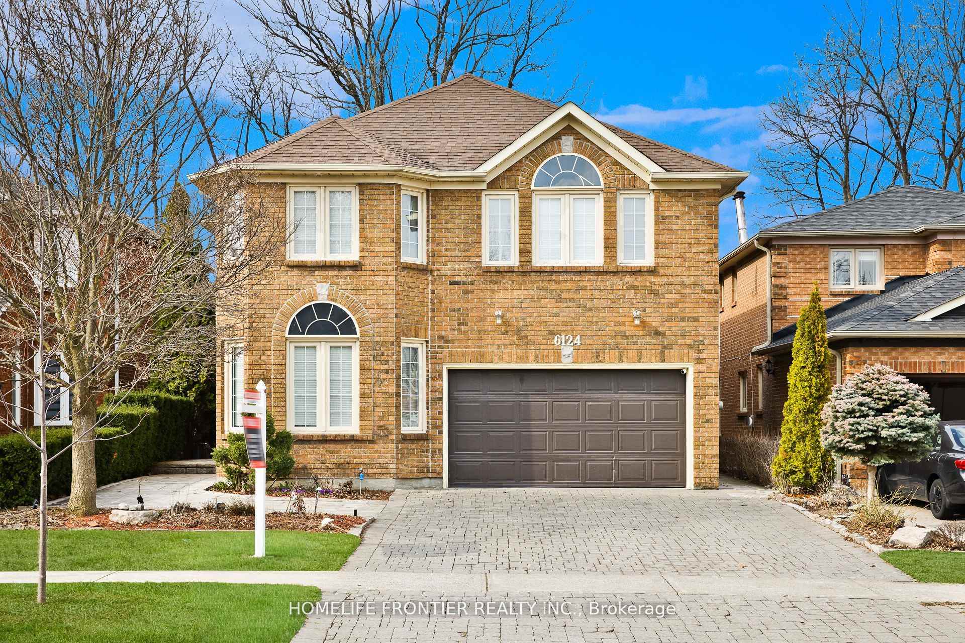 6124 Hardesty Crescent, Mississauga, ON L5V 1B4