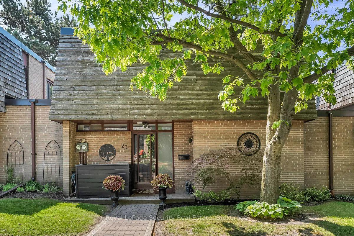 23 Raintree Path, Toronto, ON M9C 5A9