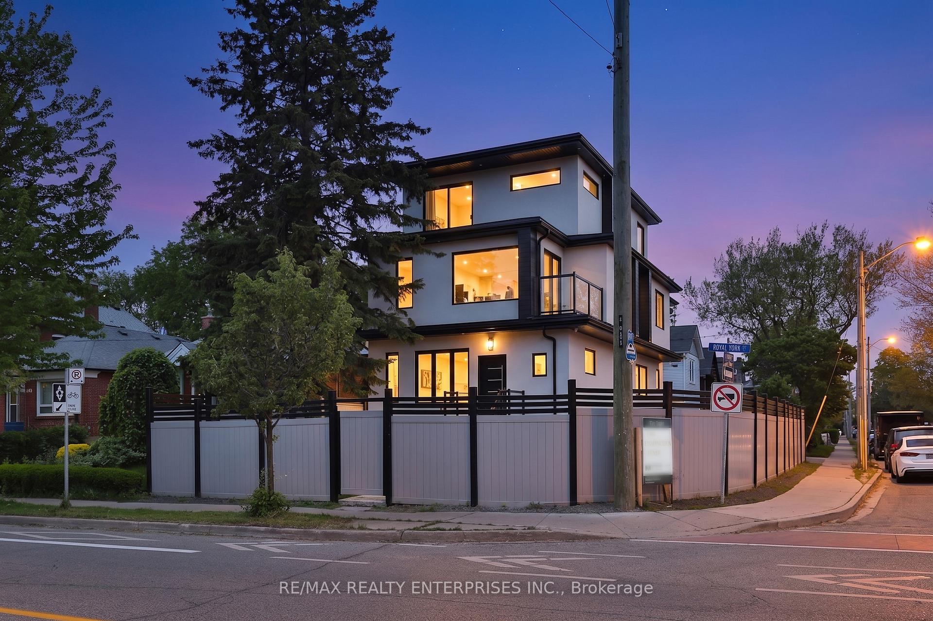172 Royal York Road, Toronto, ON M8V 2V4