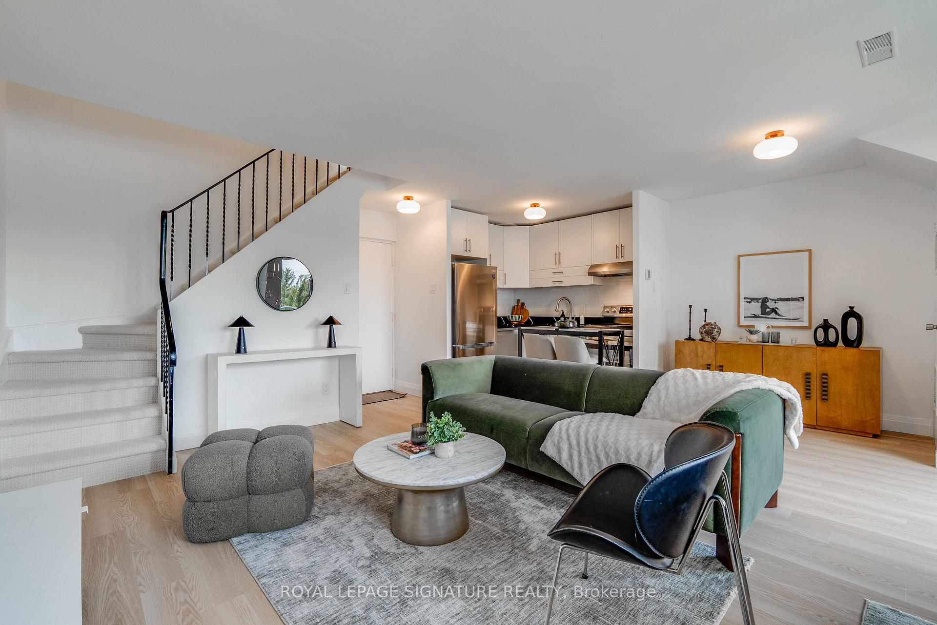 2001 Bonnymede Drive 61, Mississauga, ON L5J 4H8