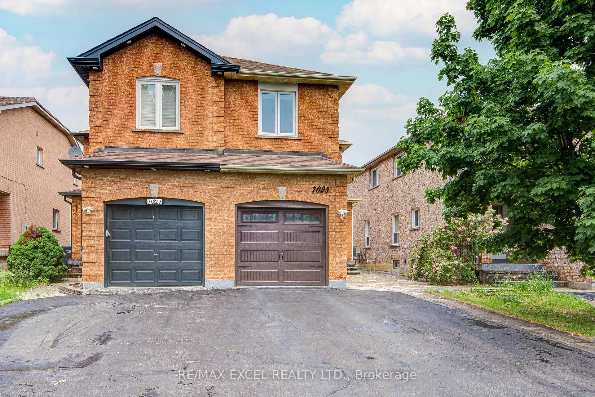 7025 Dunrobin Way, Mississauga, ON L5N 6Y4