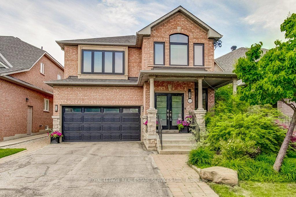 1474 Derby County Crescent, Oakville, ON L6M 4N9